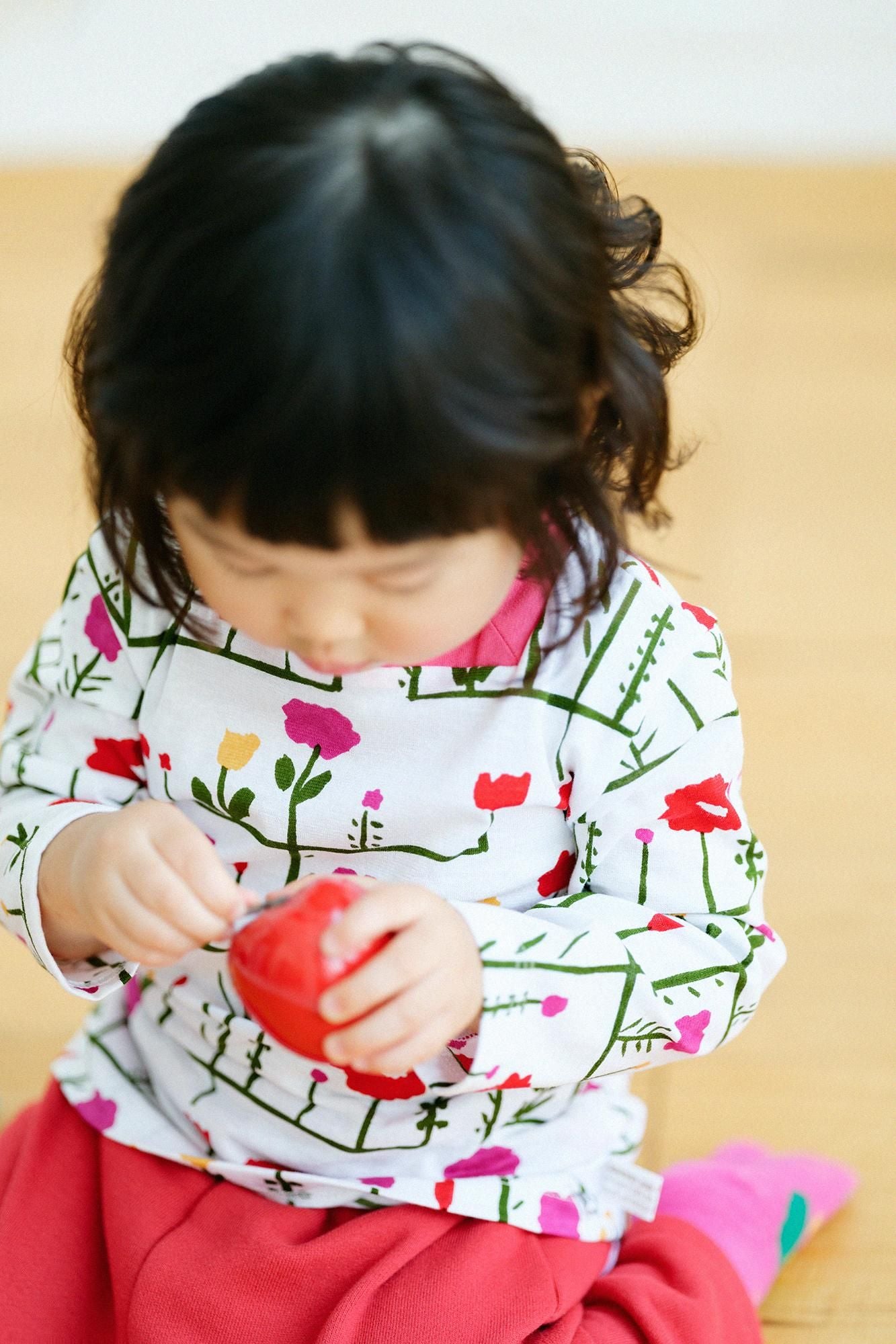 ● Square Neck Long Sleeve T-shirt / Flower Grove