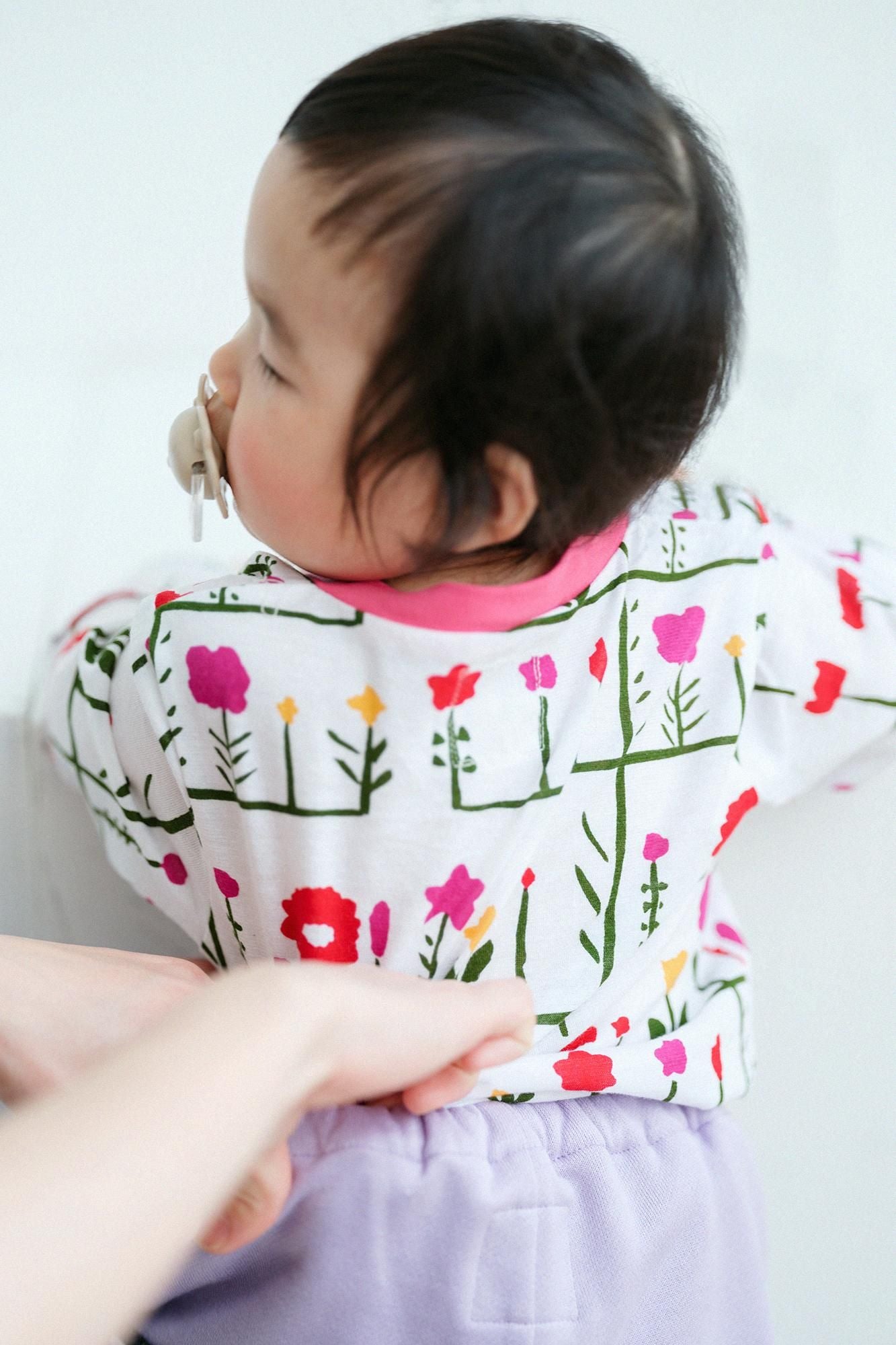 ● Square Neck Long Sleeve T-shirt / Flower Grove