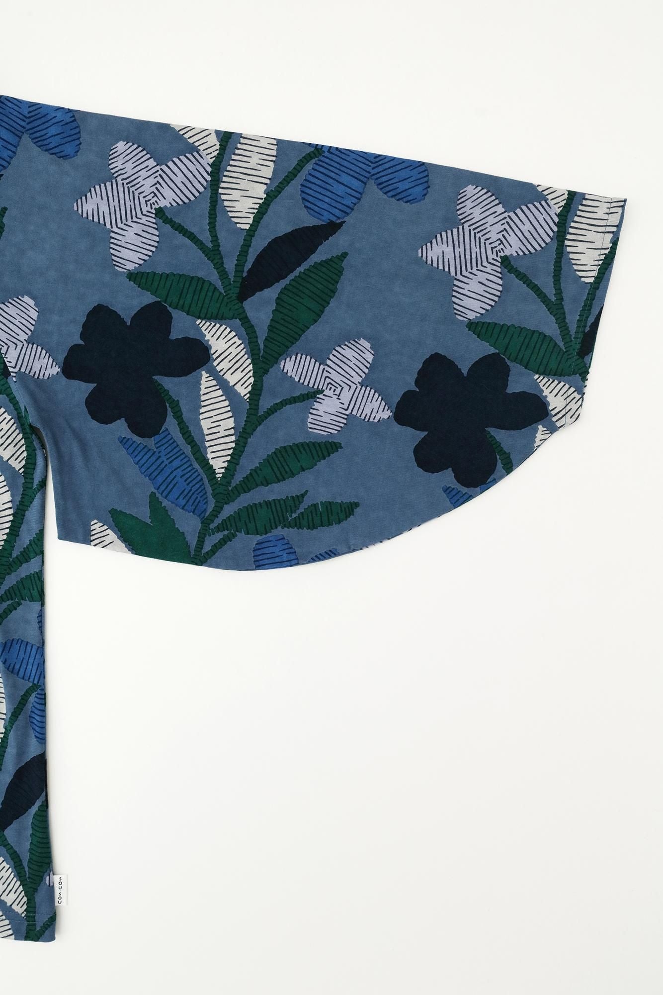 薙刀袖折 (Naginata Sleeve Fold) Jiban/木版印刷 (Mokuhan)