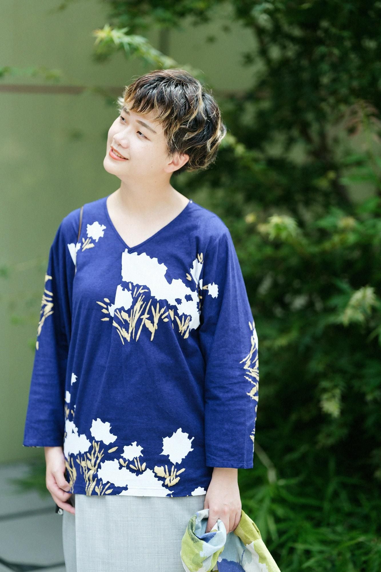 圓弧袖褶領上衣/花明