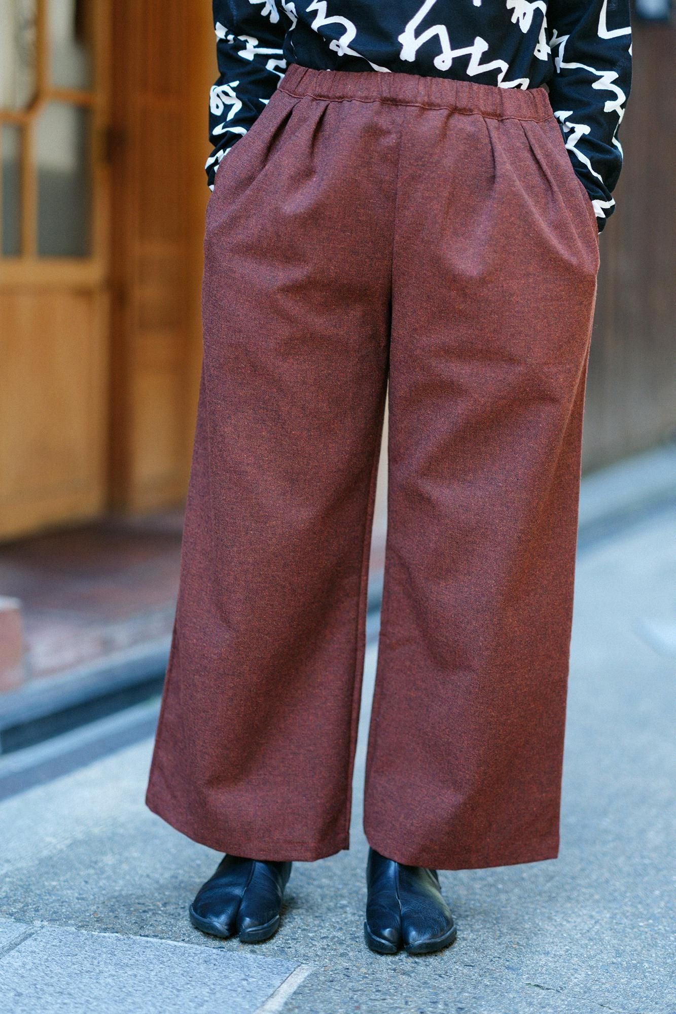 Fluff (Menke) Ninohida Monpe/Ziegelfarbe