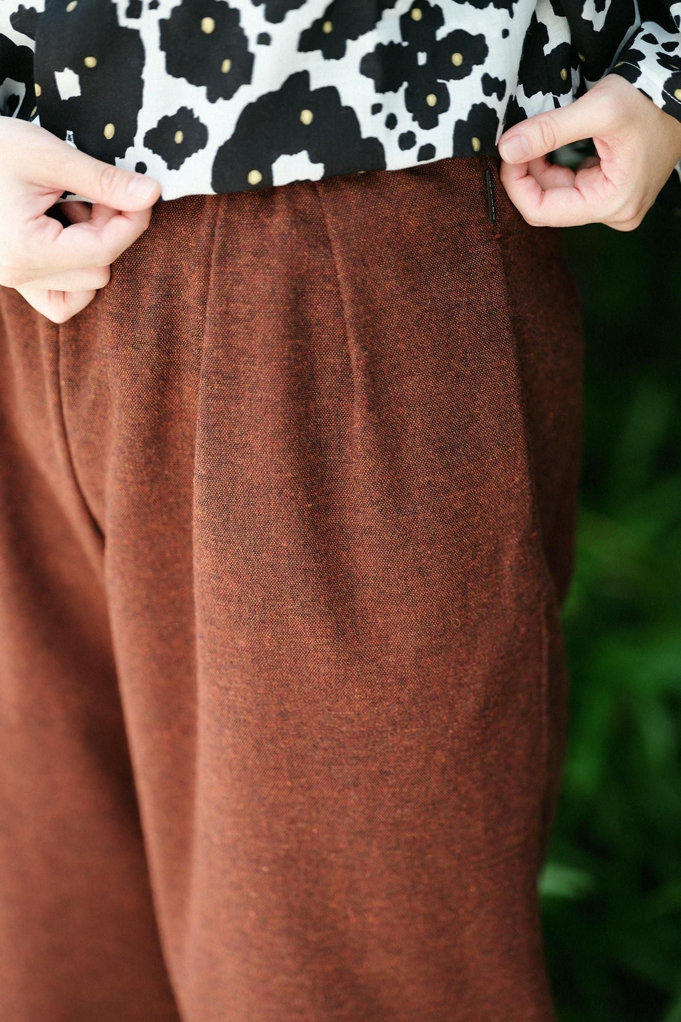 Fluff (Menke) Ninohida Monpe/Ziegelfarbe