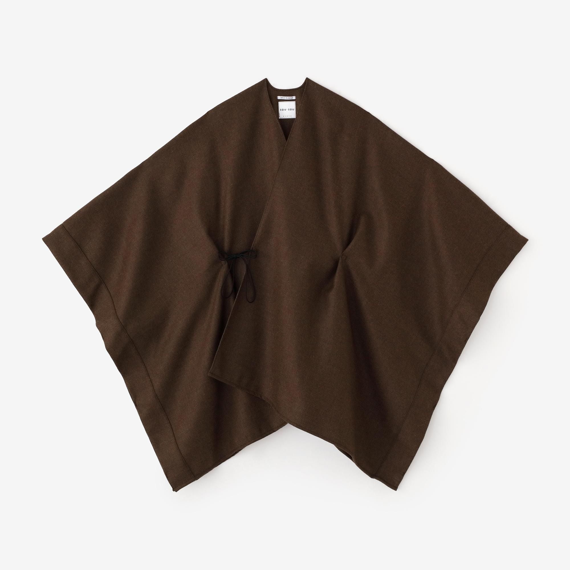 梳毛（そもう） 綾織（あやおり） きさらぎ／憲法色（けんぽういろ）