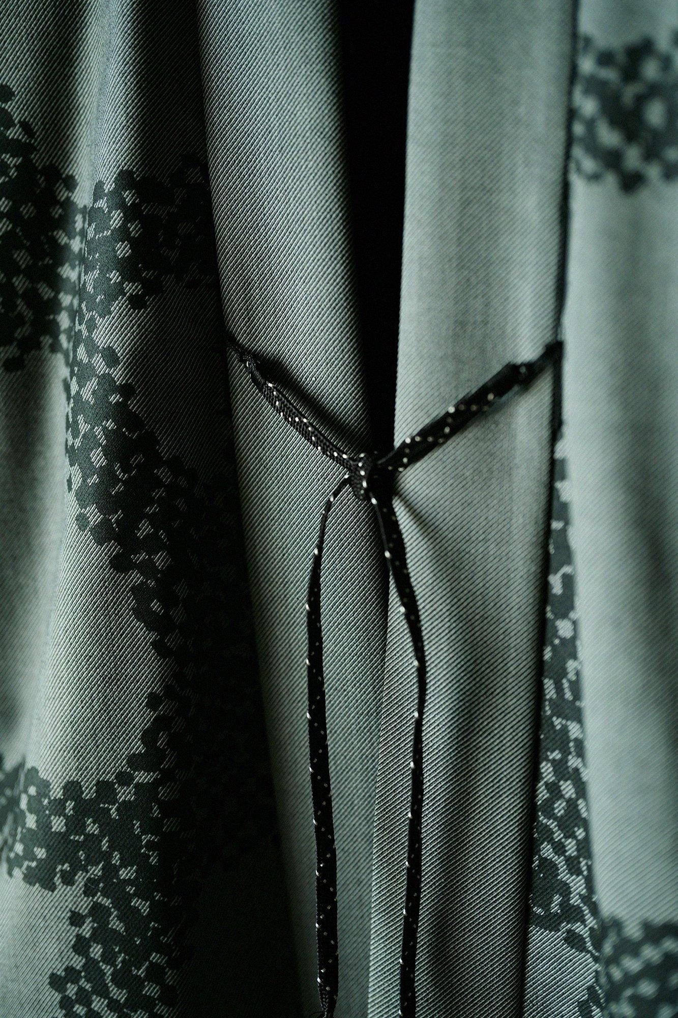 Combed Yarn Twill Weave Hanten Long-sleeved Jacket Mid-length with Lining / Tied-up