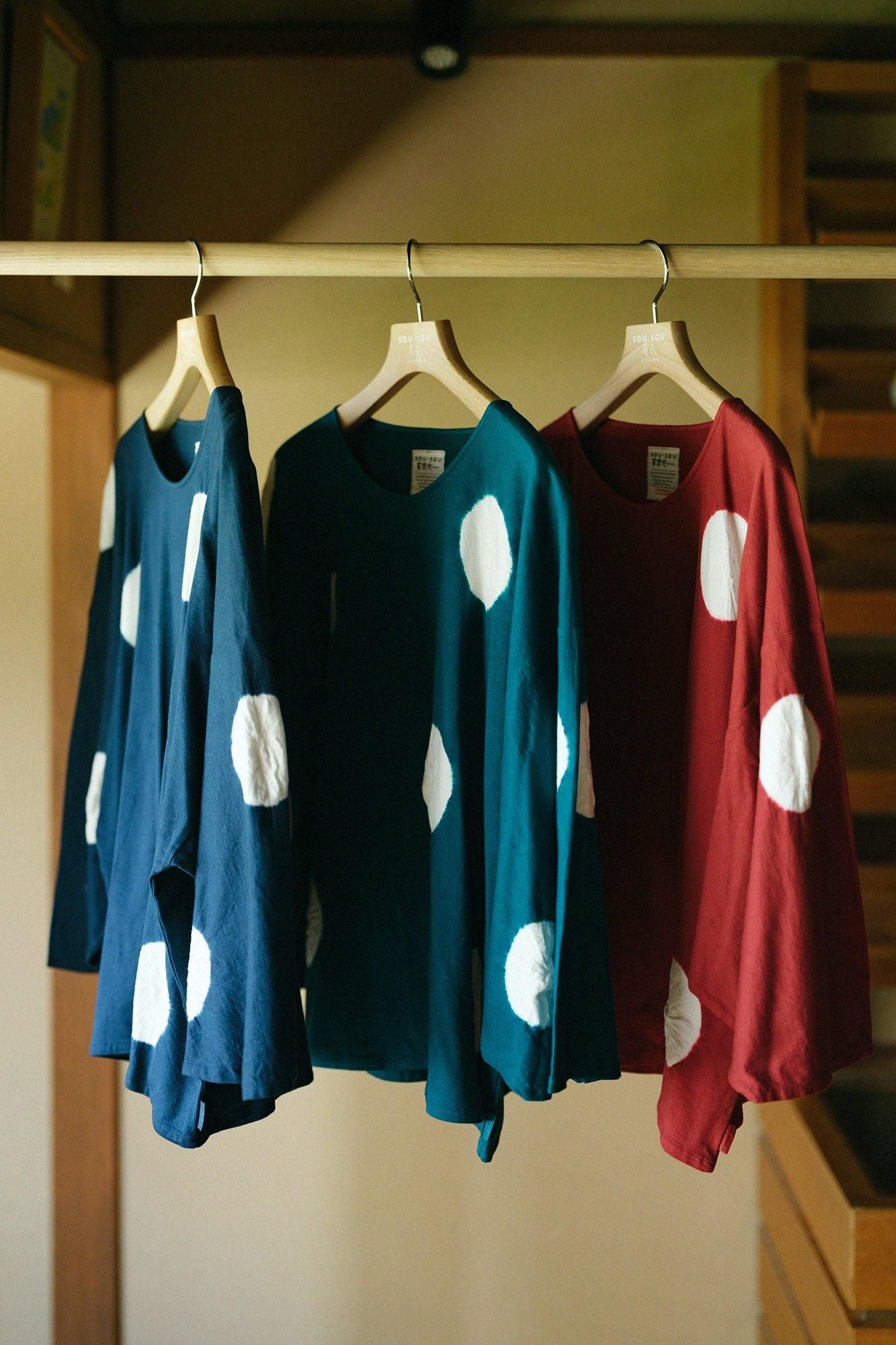 TabataTie-dye Naginata Square Top(Tashika Naginataminds old time withstomach)/Large Polka Dots Dark brown x oneminds old time withtoo