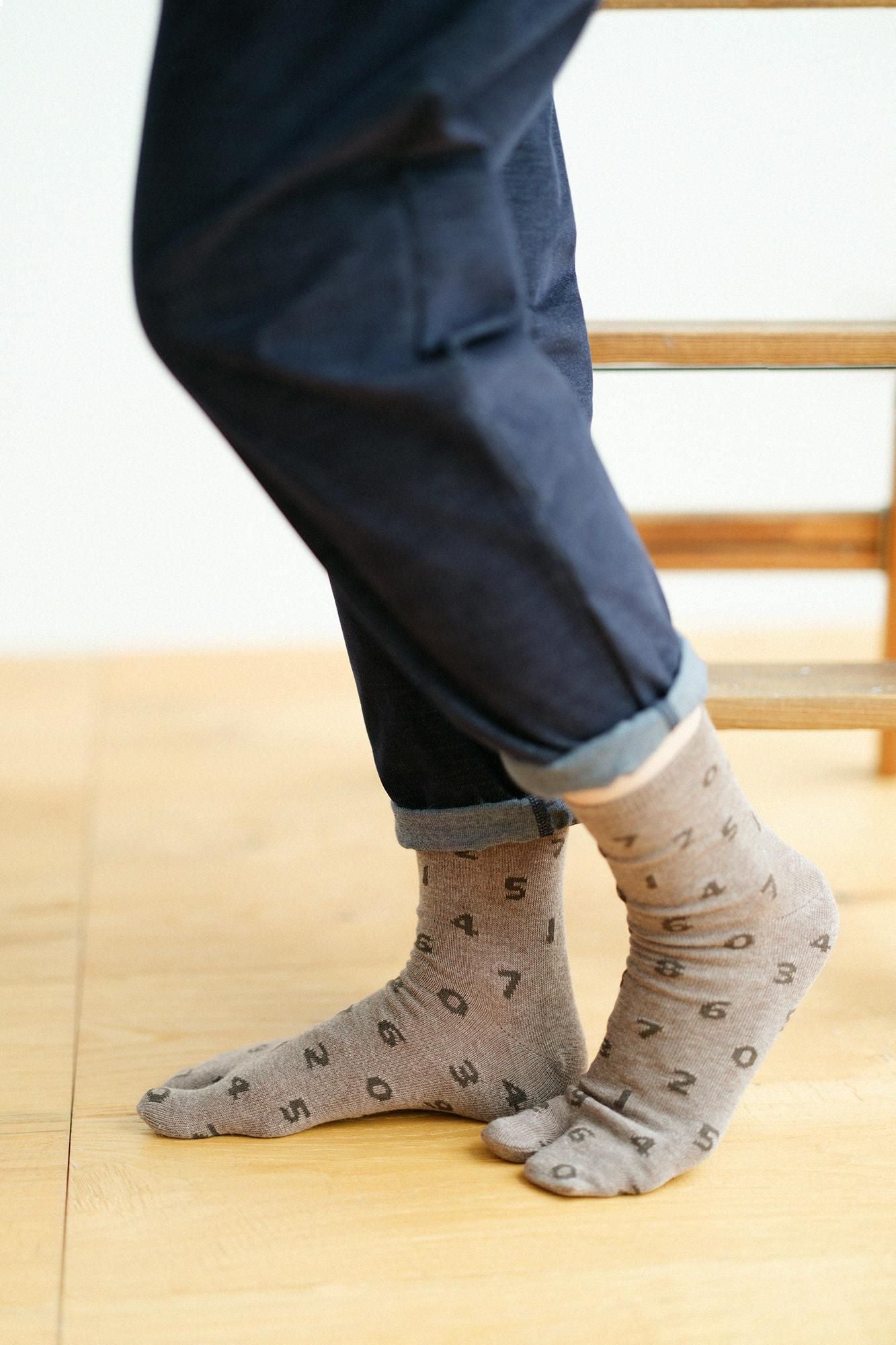 【官網限定40%OFF】環保分趾襪(普通長度)/SO-SU-U十數 灰褐色【女性用】