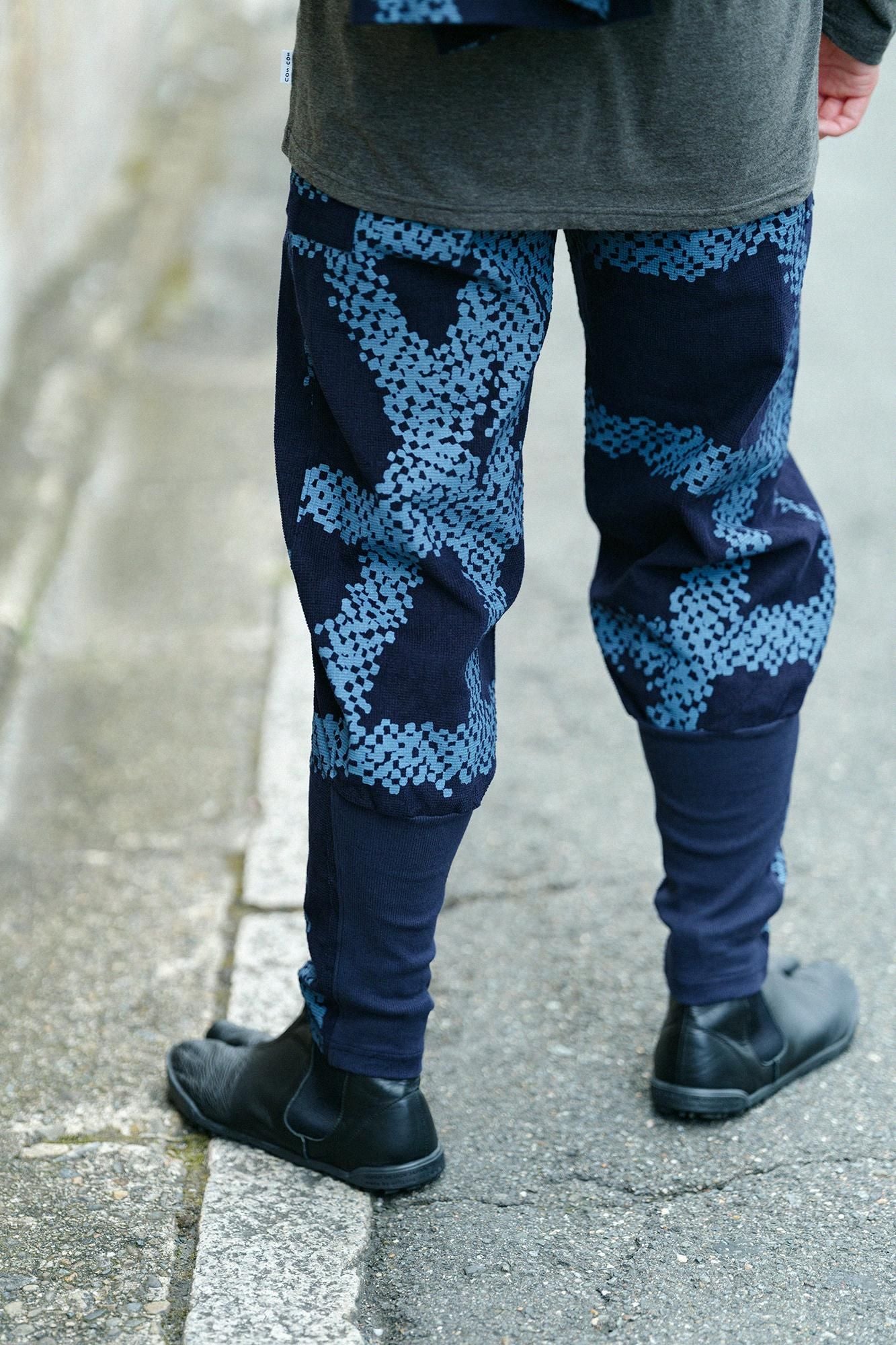 ソフトサーモ(R) コール天 裁付(たっつけ)えんゆう穿き/がんじがらめ 留紺(とめこん)