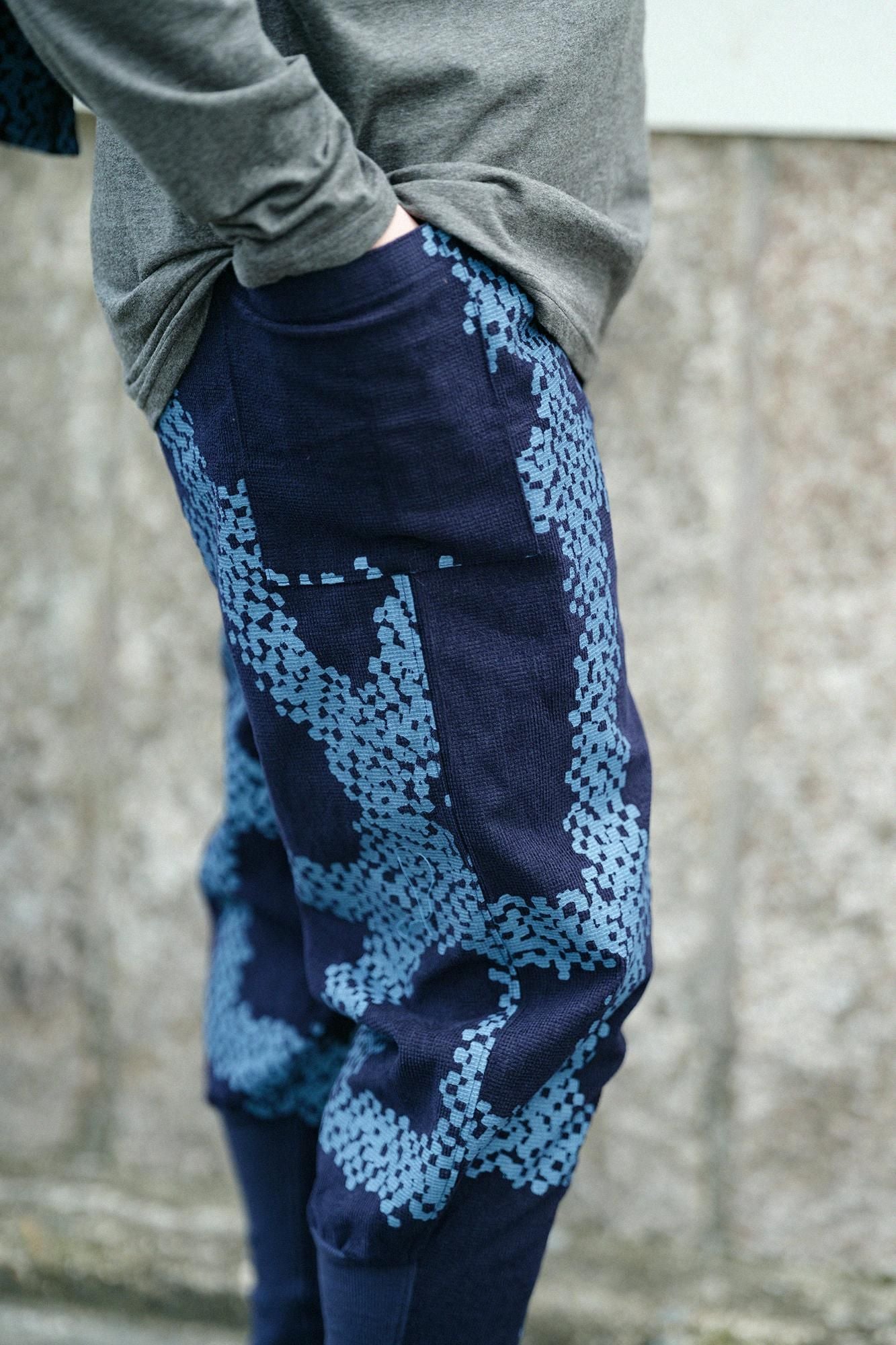 ソフトサーモ(R) コール天 裁付(たっつけ)えんゆう穿き/がんじがらめ 留紺(とめこん)