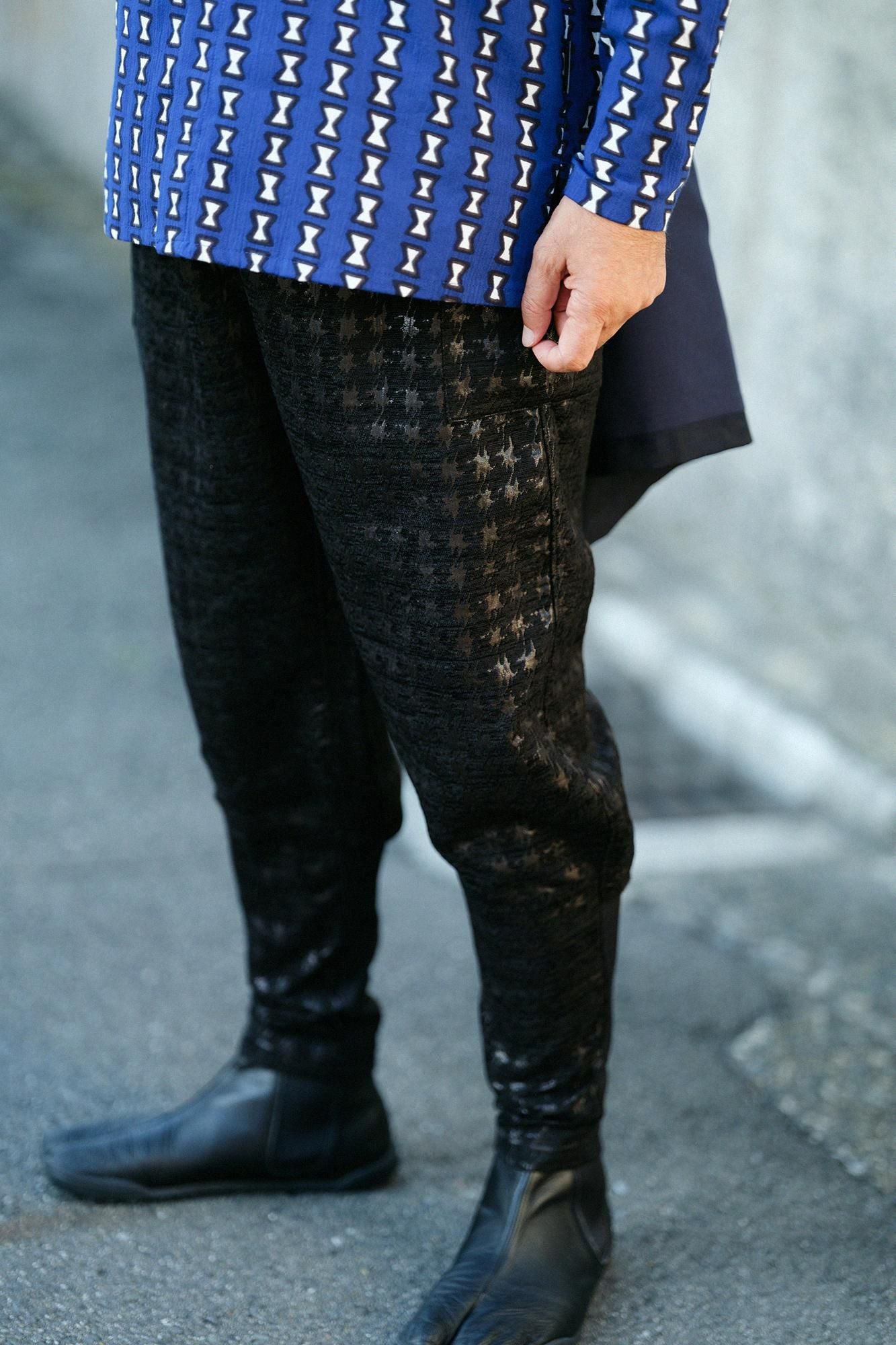 モールジャカール 裁付(たっつけ)えんゆう穿き/変わり千鳥格子(ちどりこうし) 濡羽色(ぬればいろ)