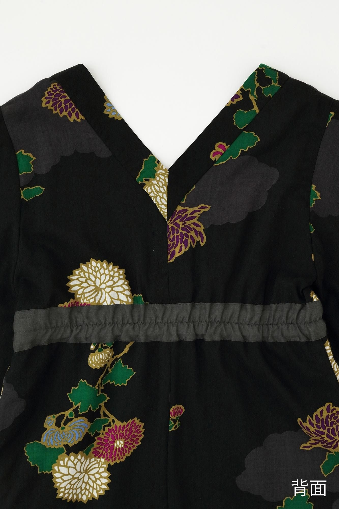 モスリン みたて衣/雲取り(くもどり)に菊