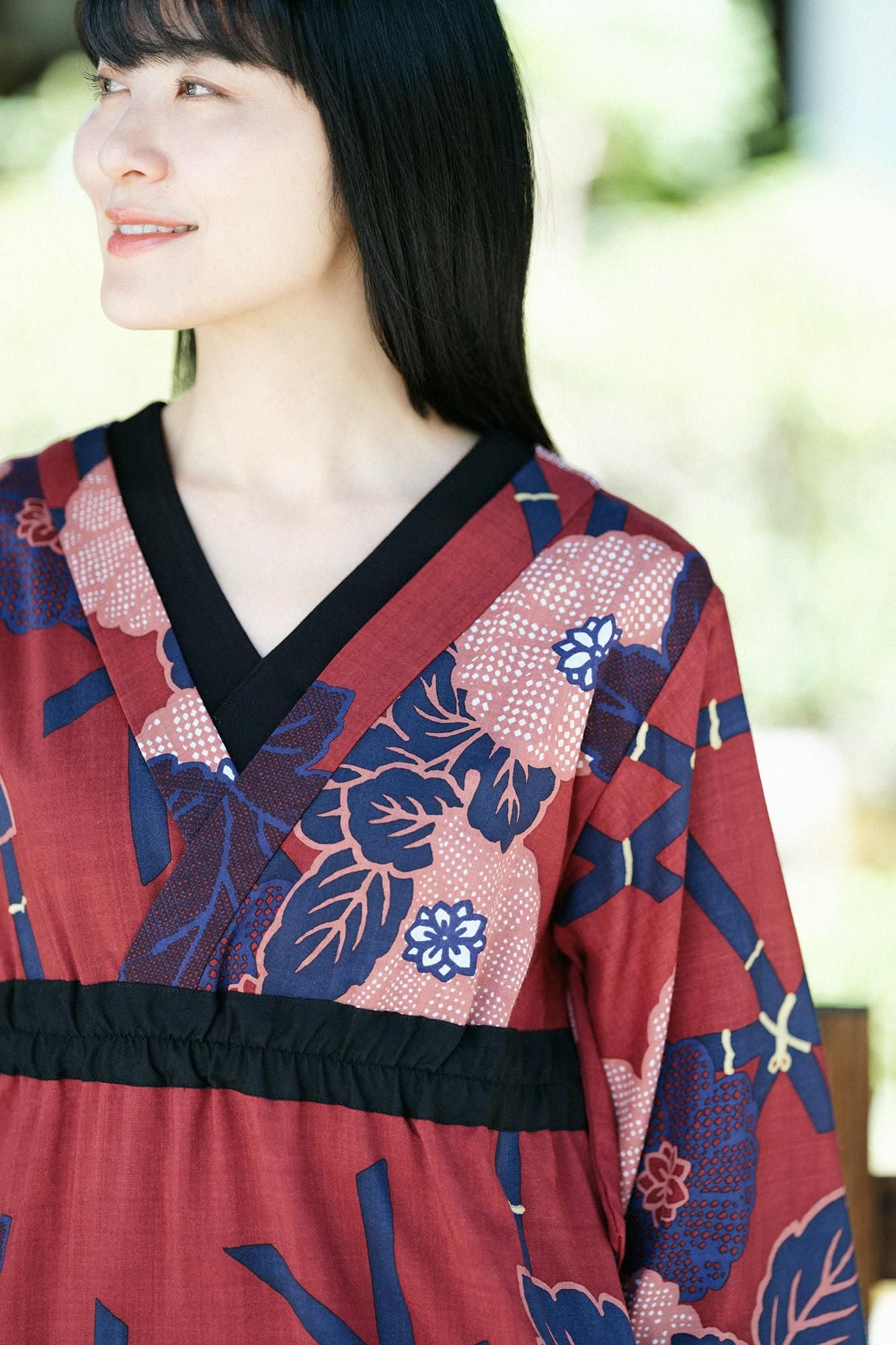 毛斯綸 和服形洋裝/籬菊圖案 再現