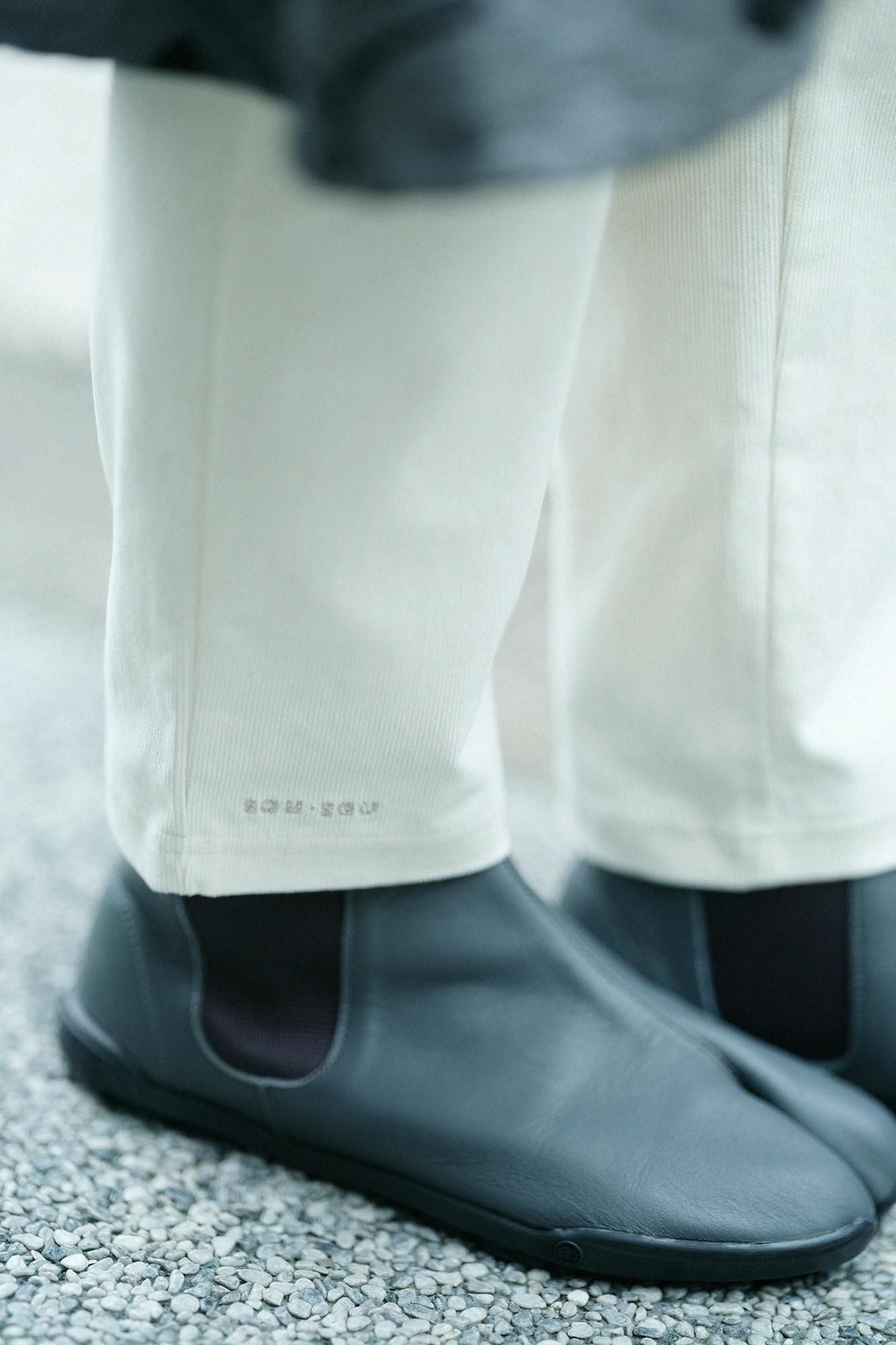 Shin Corduroy Slightly Slim-type Leggings Pants// Creamy-white