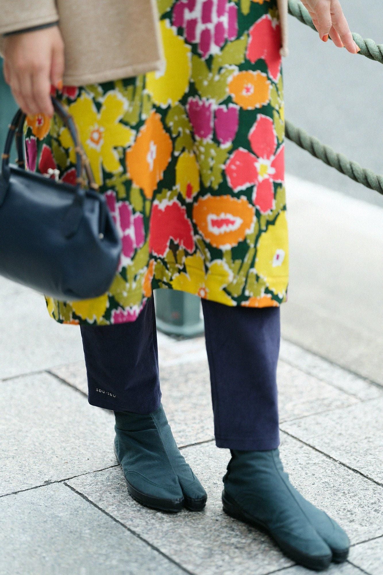 Shin Corduroy Slightly Slim-type Leggings Pants// Dark Blue