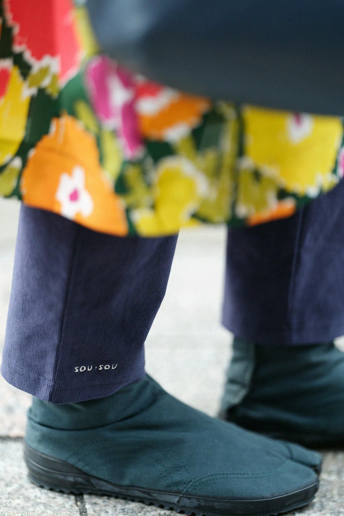 Shin Corduroy Slightly Slim-type Leggings Pants// Dark Blue