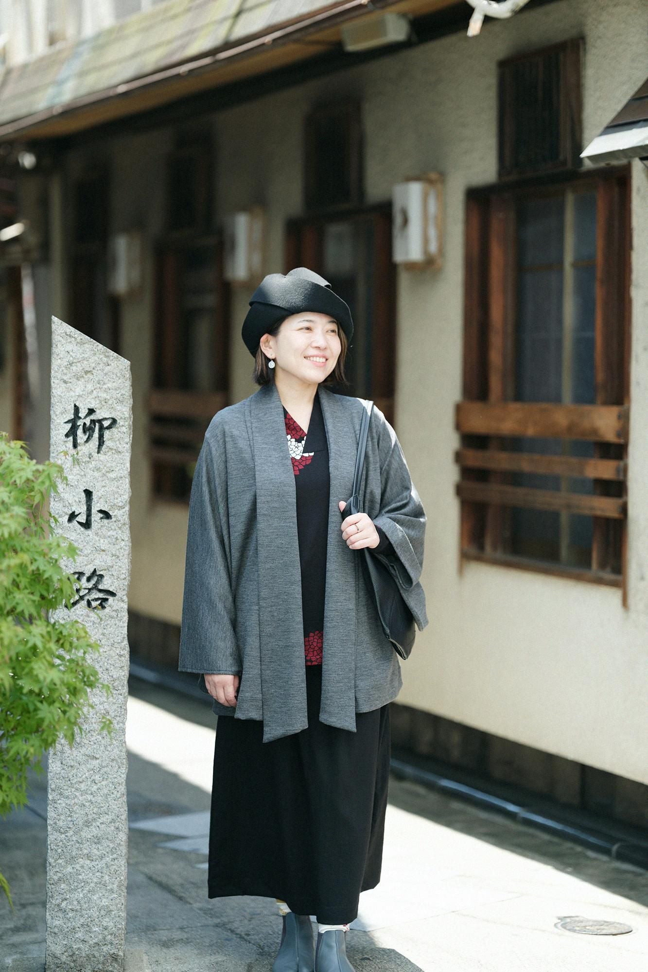 狹風靡 和服領上衣拔衣紋雲間菊