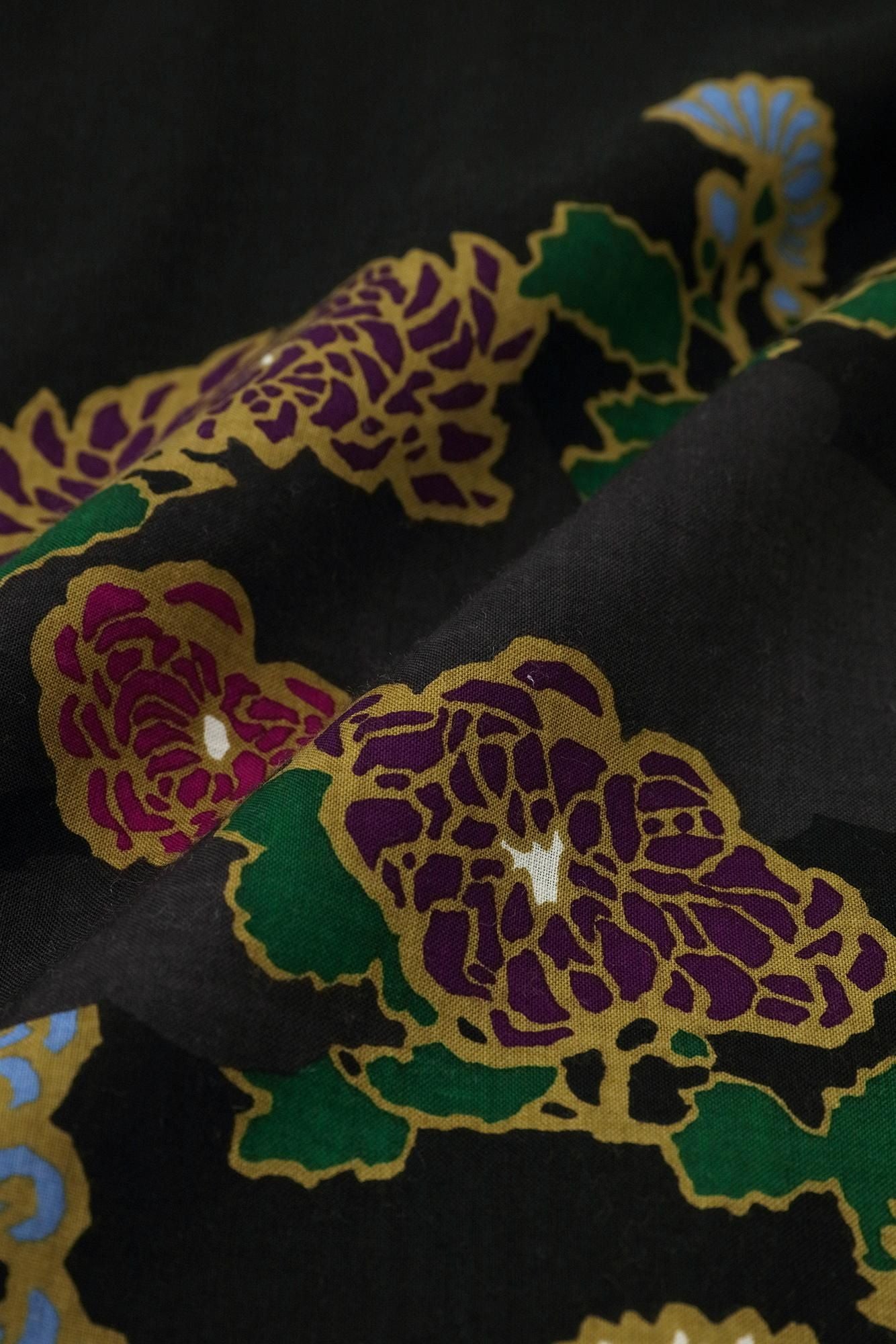 モスリン 長方形衣(ちょうほうけい)/雲取り(くもどり)に菊