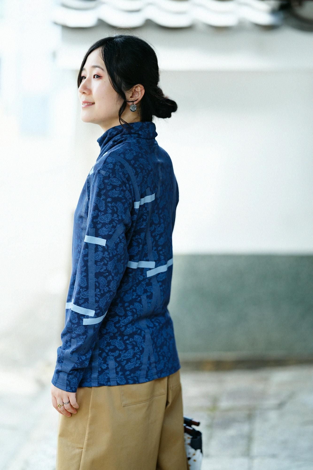 Kanoko Seed Stitch Turtle Neck Shirt / Tobi and Blank Dark Blue