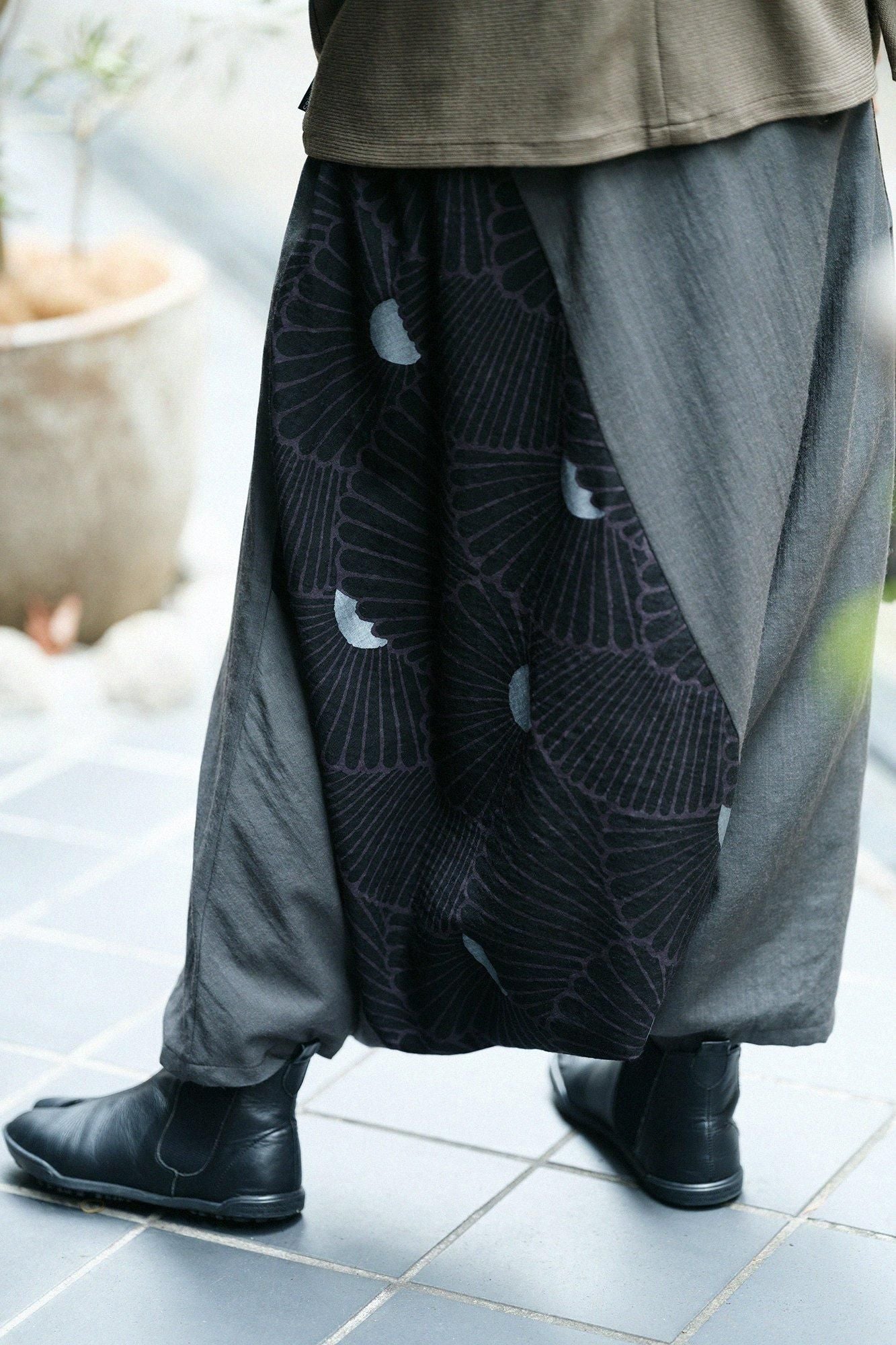 モスリン 富士(ふじ) 2.0/濃灰(こいはい)×菊扇(きくおうぎ)