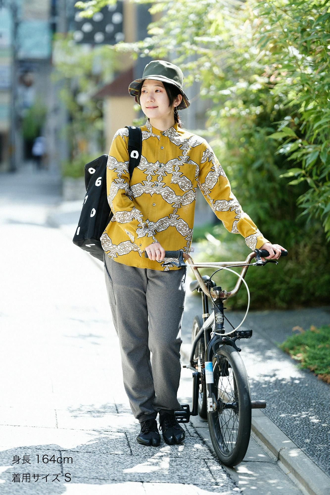 高島縮 20/20 スタンドカラーシャツ/武者七宝(むしゃしっぽう)