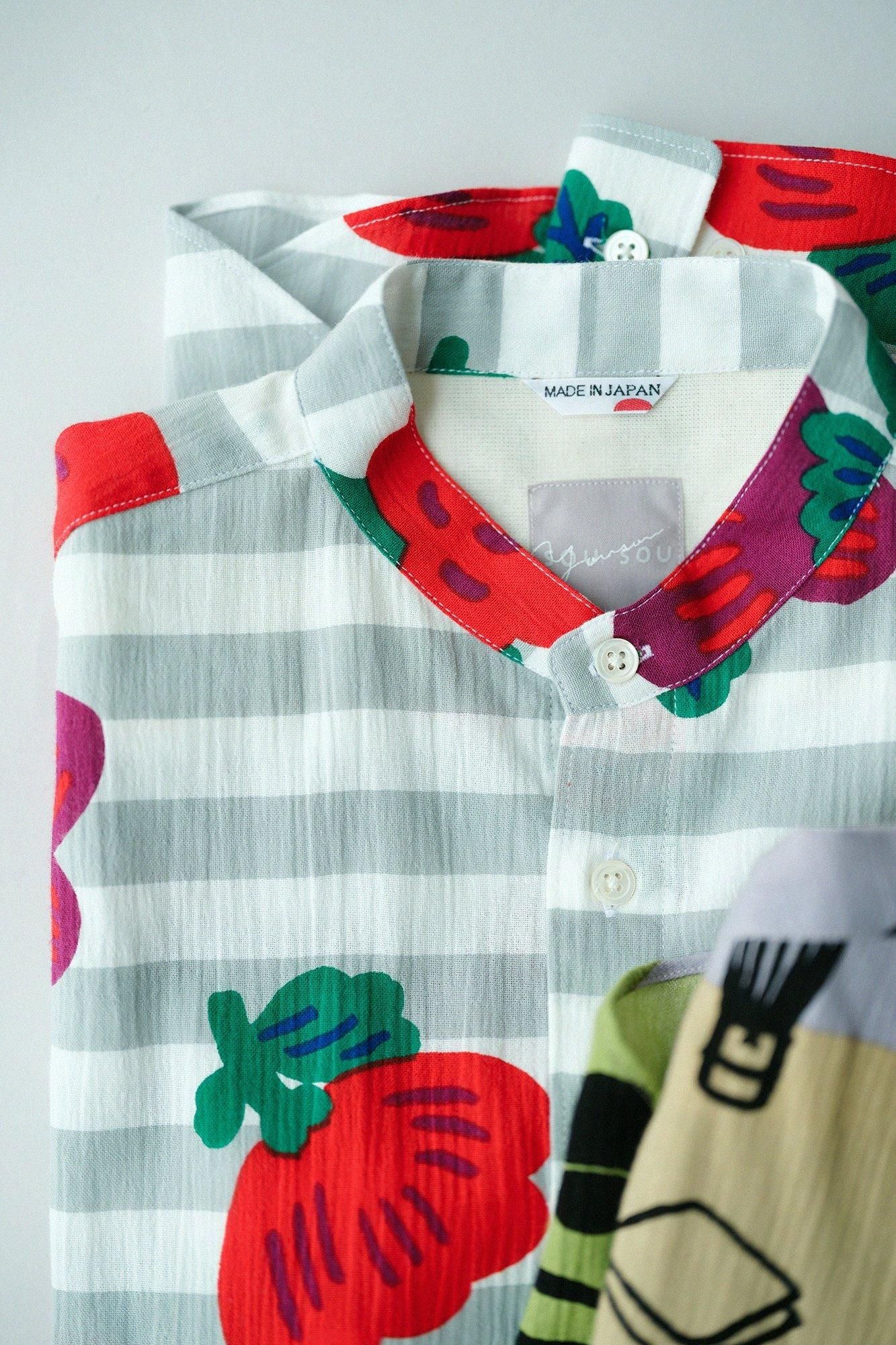 타카시마치지미 20/20 스탠드칼라 셔츠/소꿉친구