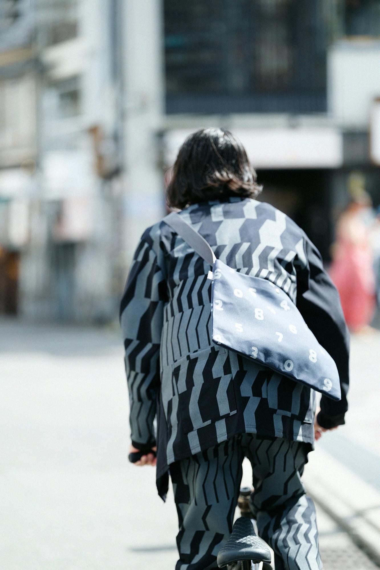 內起絨針織ZIP UP BIKE外套/黑色x漸段