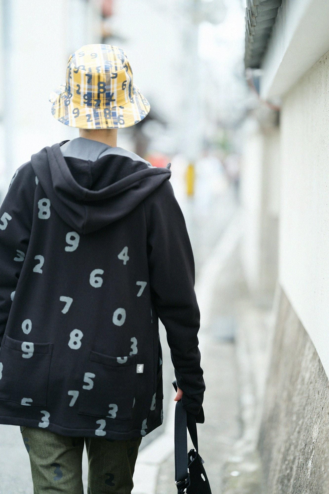 內抓毛BIKE 連帽外套/ SO-SU-U十數和留白黑色×深灰色