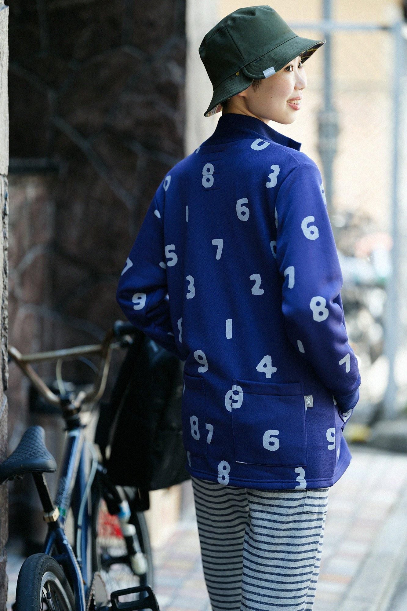 內抓毛ZIP UP BIKE外套/ SO-SU-U十數寶藍色寶藍色