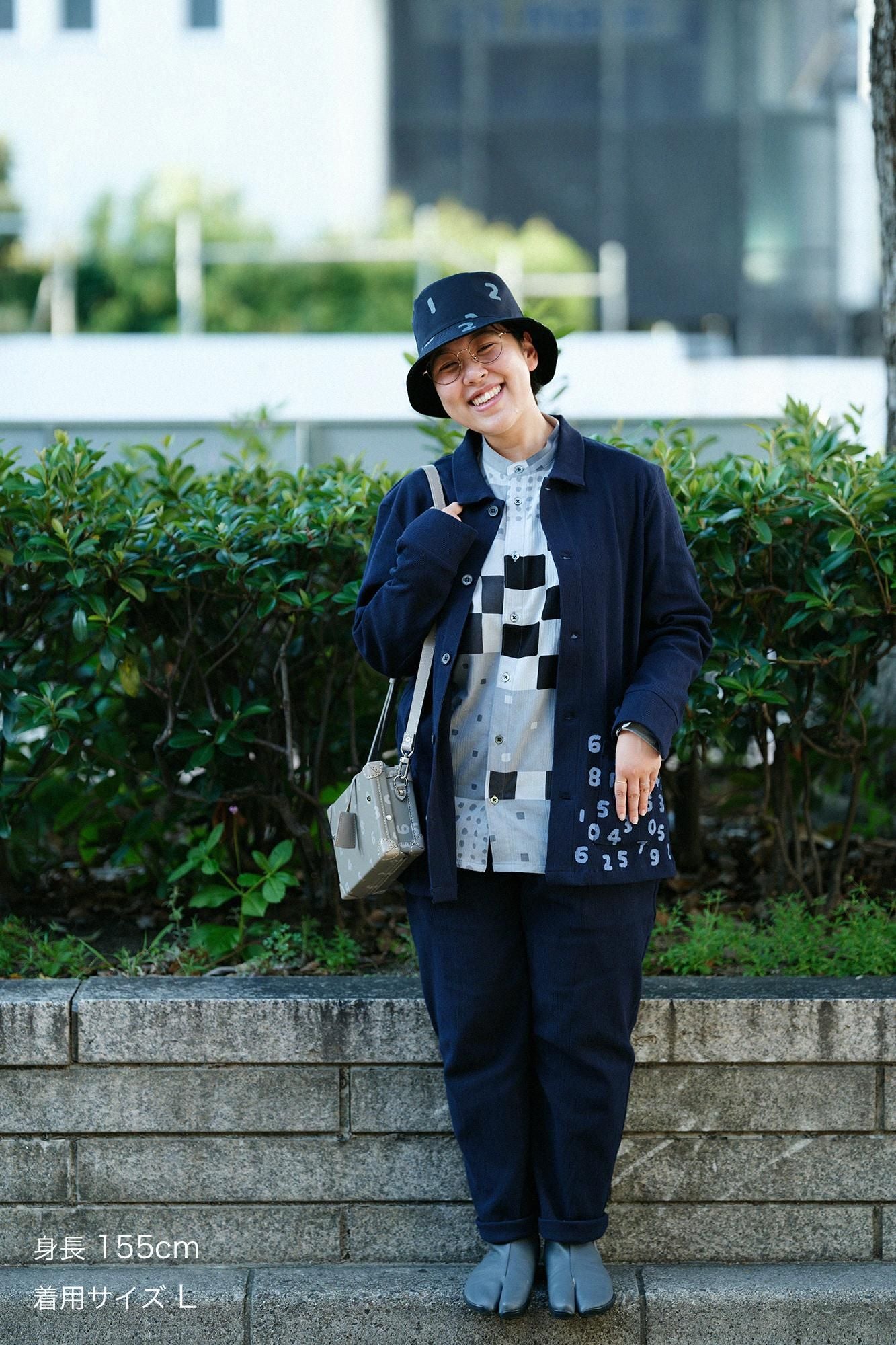 高島縮棉20/10 珠地型押加工休閒窄管長褲/藍黑色