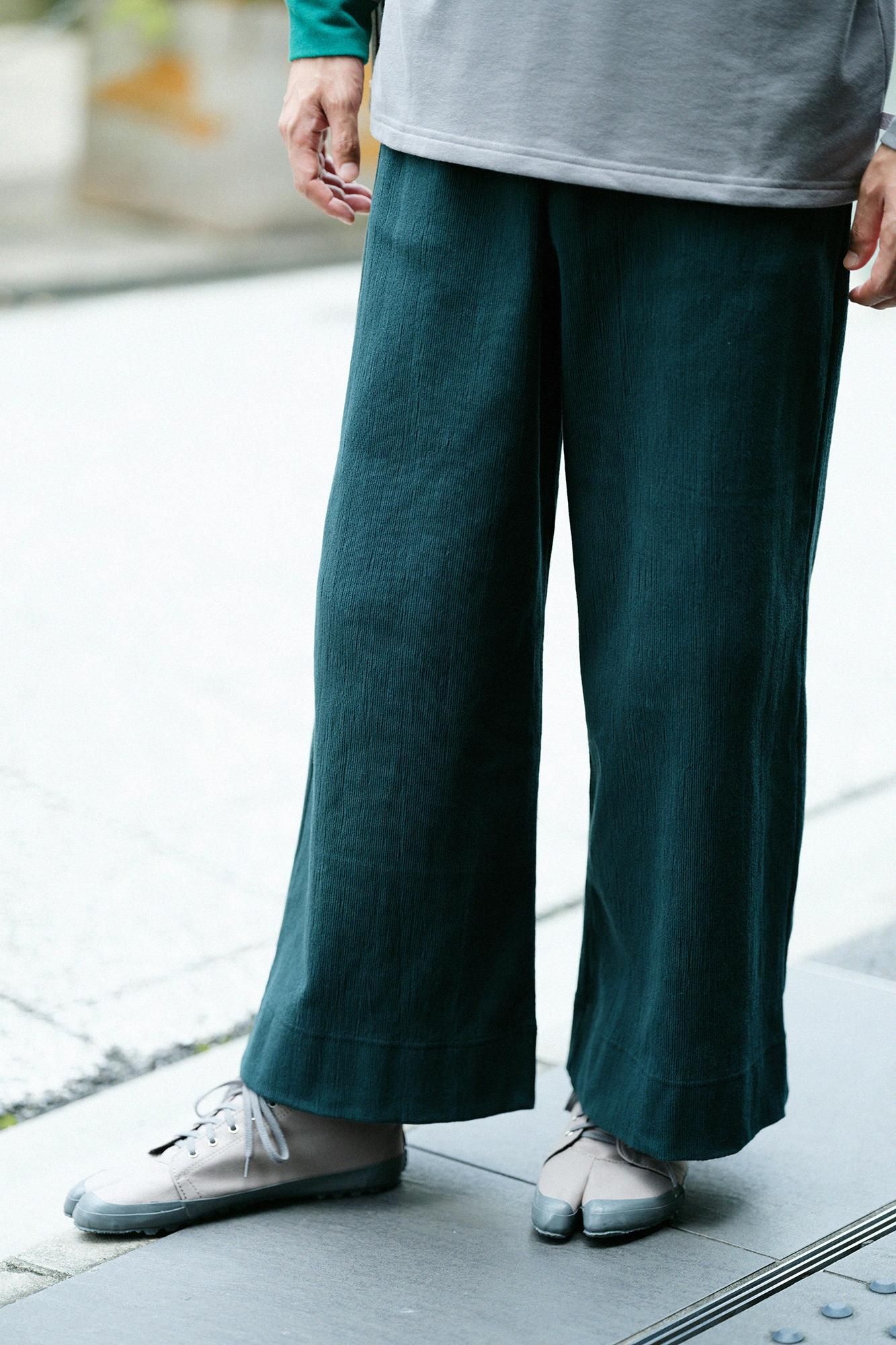 Chizimi Cotton 20/10 Pique Emboss Processed Wide Pants / Dark Green