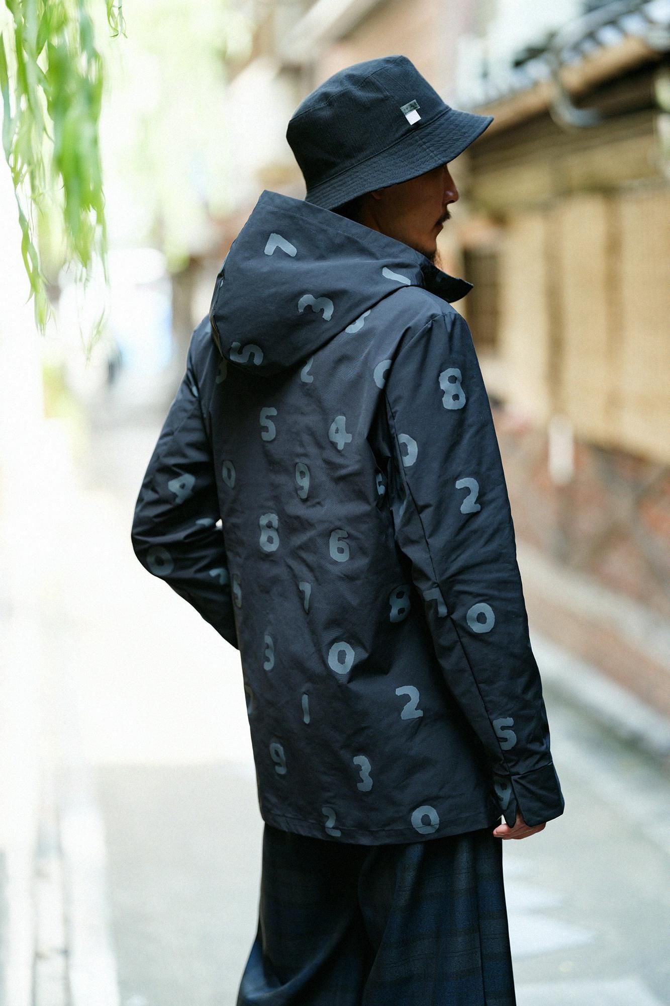 防潑水強撚蜜桃絨連帽外套/ SO-SU-U十數藍黑色