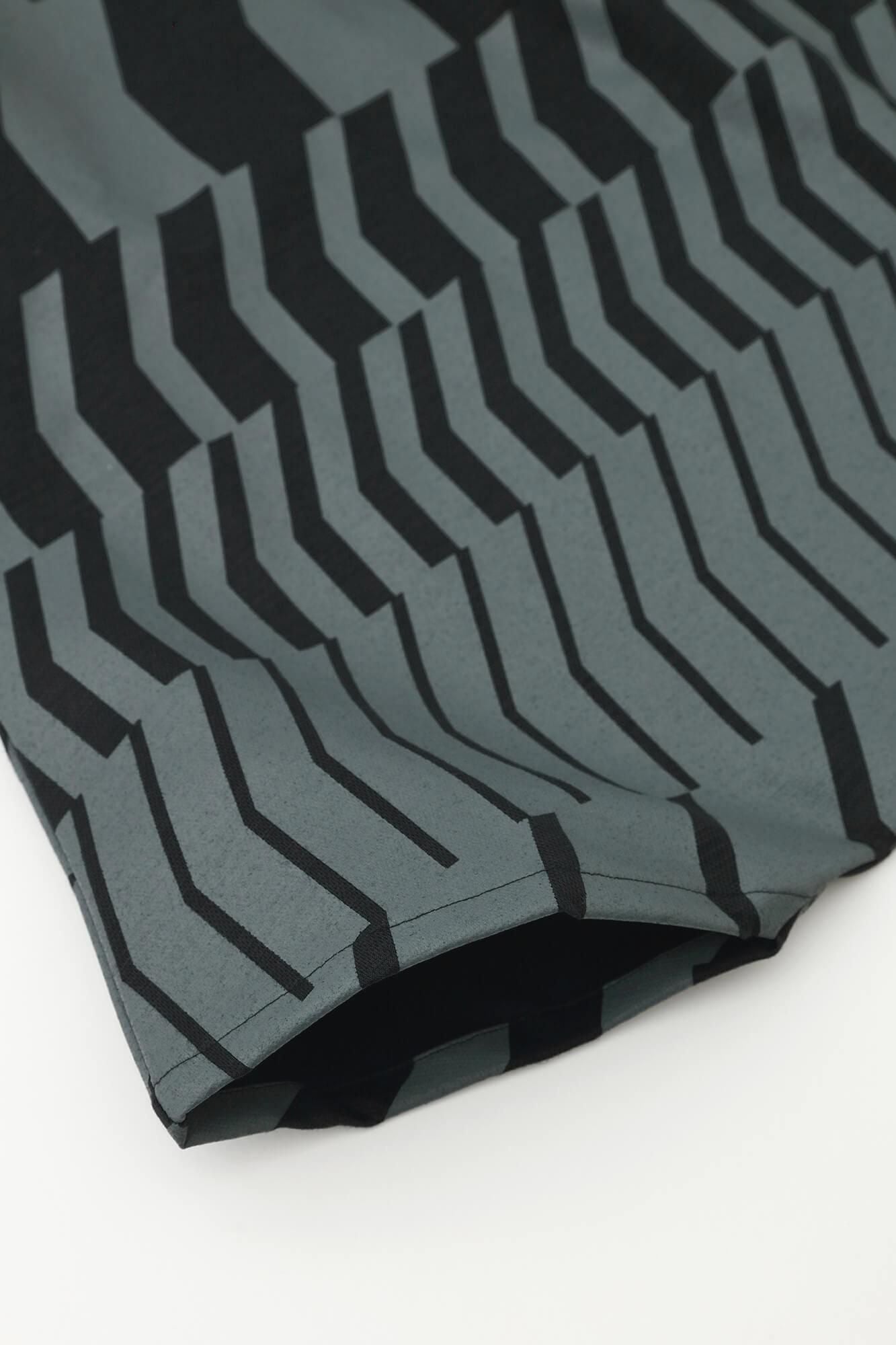 蜂巢針織大文字山 飛鼠褲黑藍色漸段