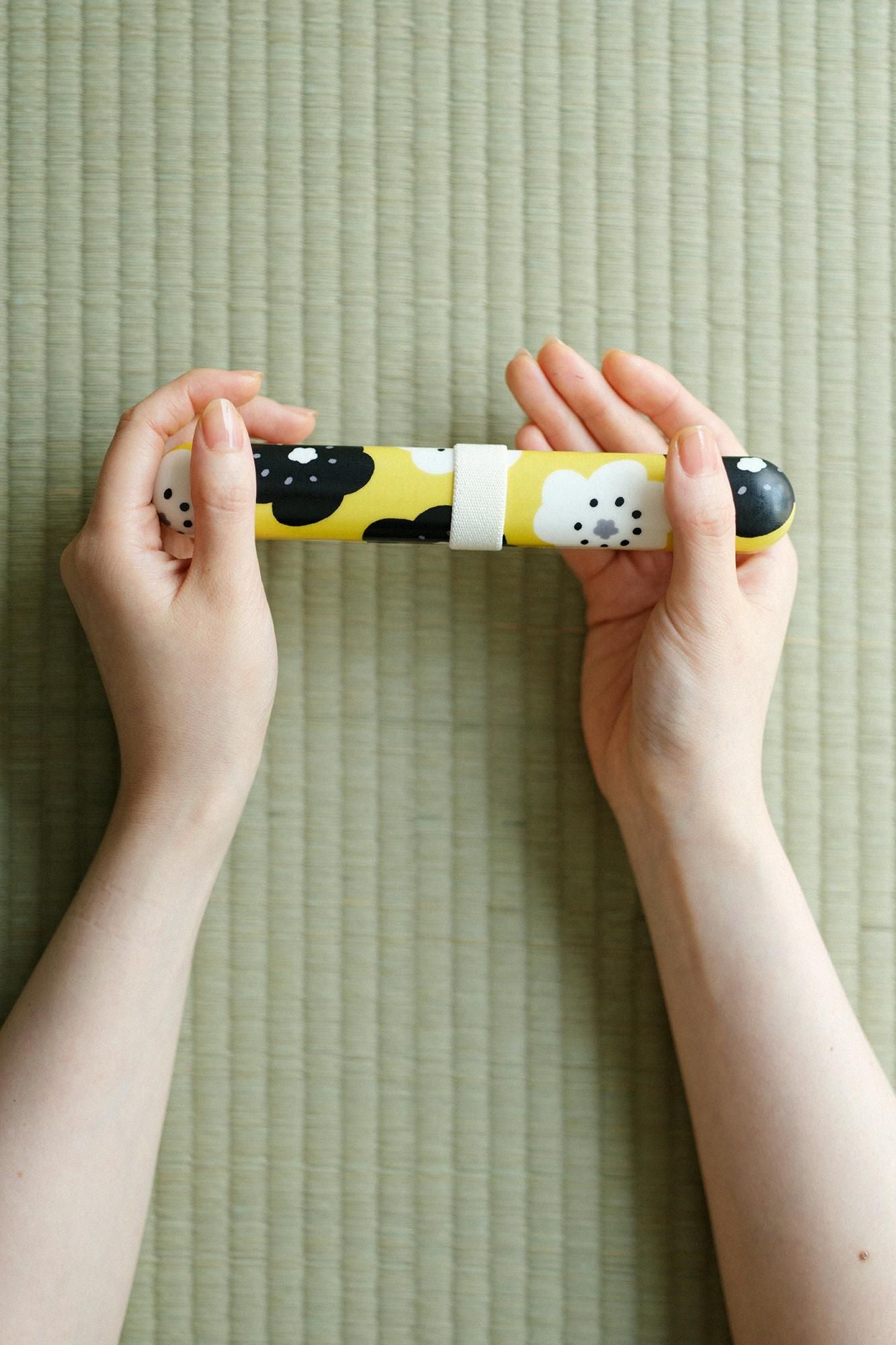 SOU・SOU×POKETLE Cloth-covered Chopsticks Case / Smile