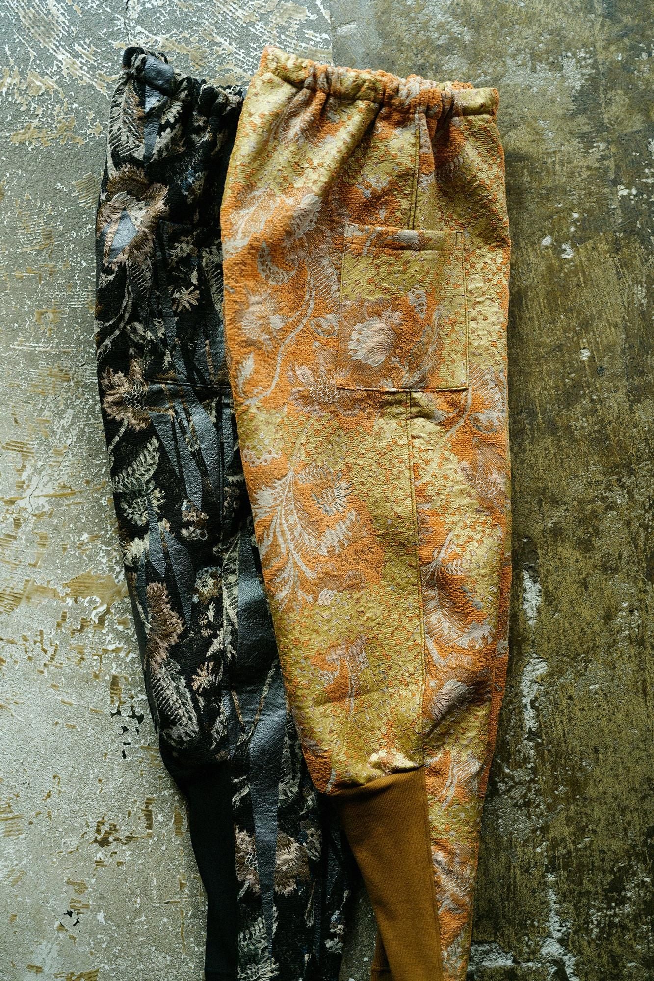 Gobelin - portant (avec collage) / ganjira