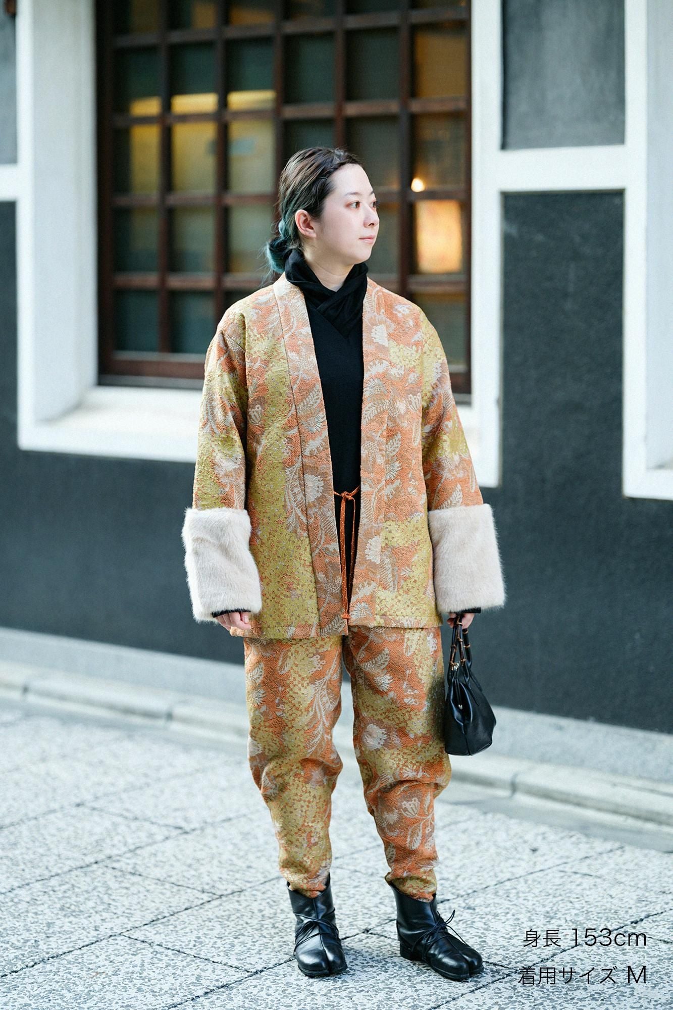 Gobelin - portant (avec collage) / ganjira