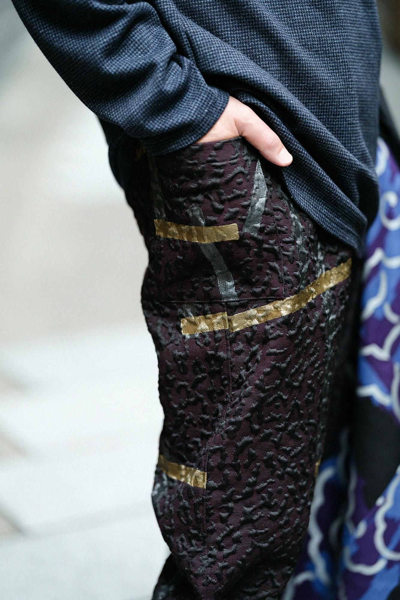 Jacquard Matelasse Harem Pants / Tobi Reddish Black