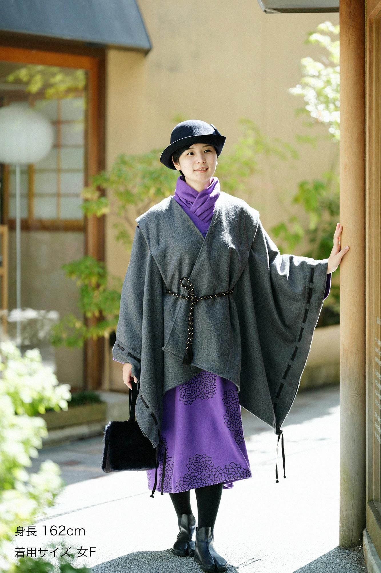 Super 120's Wool Kisaragi Poncho Hollow Out Shoulder Tuck Gather Sleeve / Dark Grey