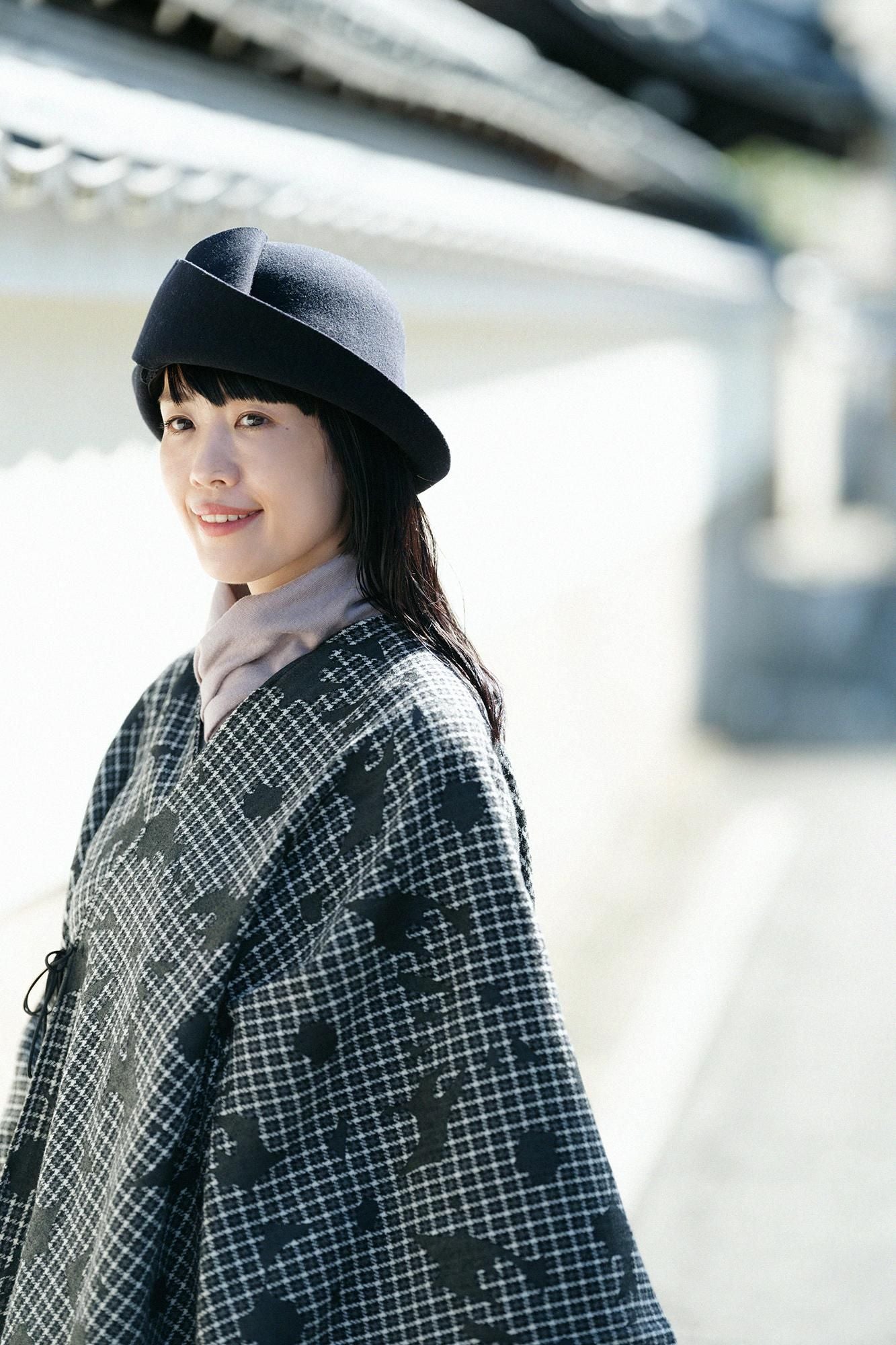 粗花呢 格紋織 如月披風/落落大方和留白 黑色×白色