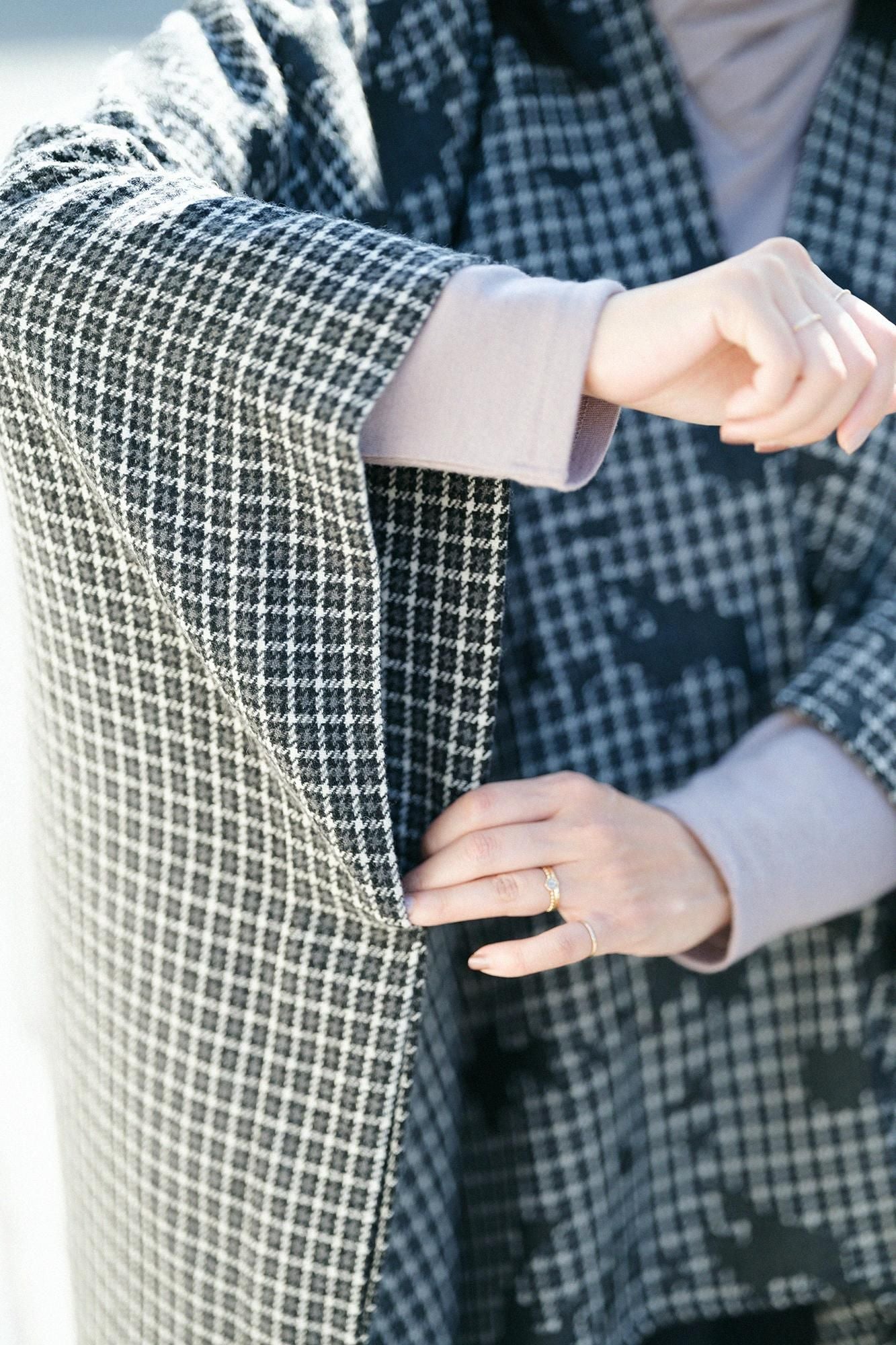 粗花呢 格紋織 如月披風/落落大方和留白 黑色×白色