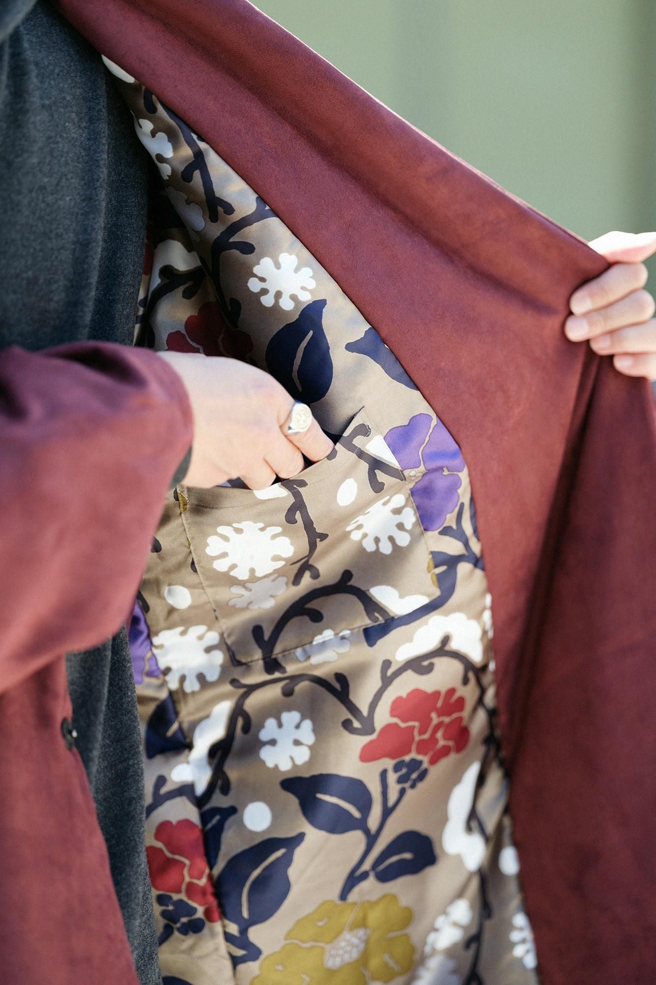 Faux nubuck tanzen (tanzen) doublure rembourrée / couleur cuivre rouge (shakudoiro) x yukimochi saule et camélia (yukimochi yanagi et tsubaki)