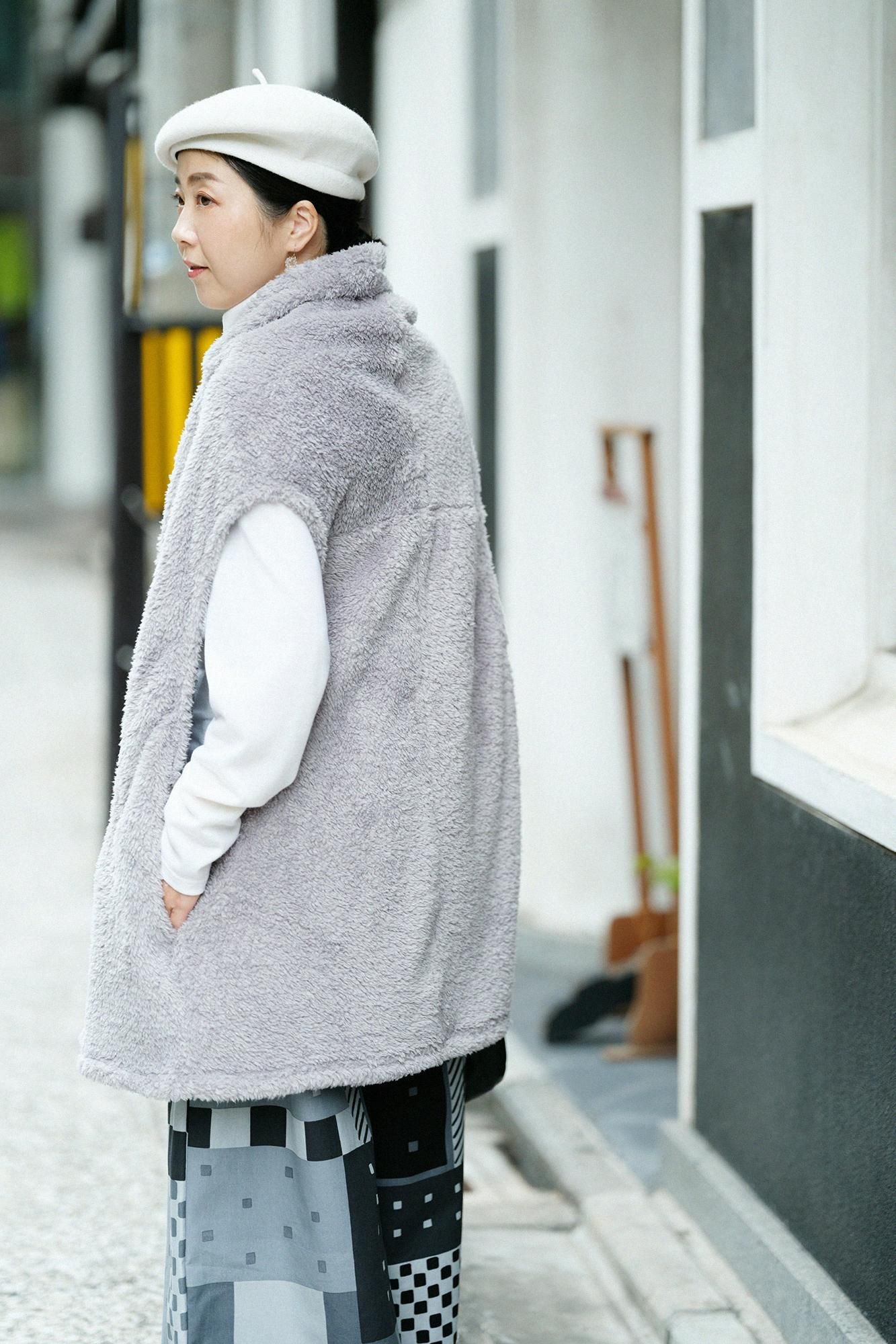 仿毛 莢背心 單層/銀灰色