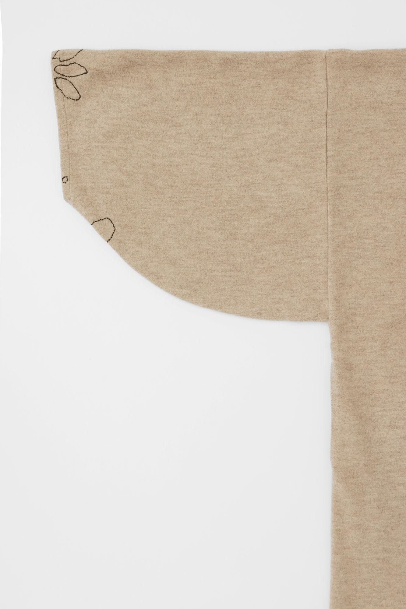 壓縮雙面編高領圓弧袖長方形洋裝/里山(Satoyama) 波動和留白丁子色