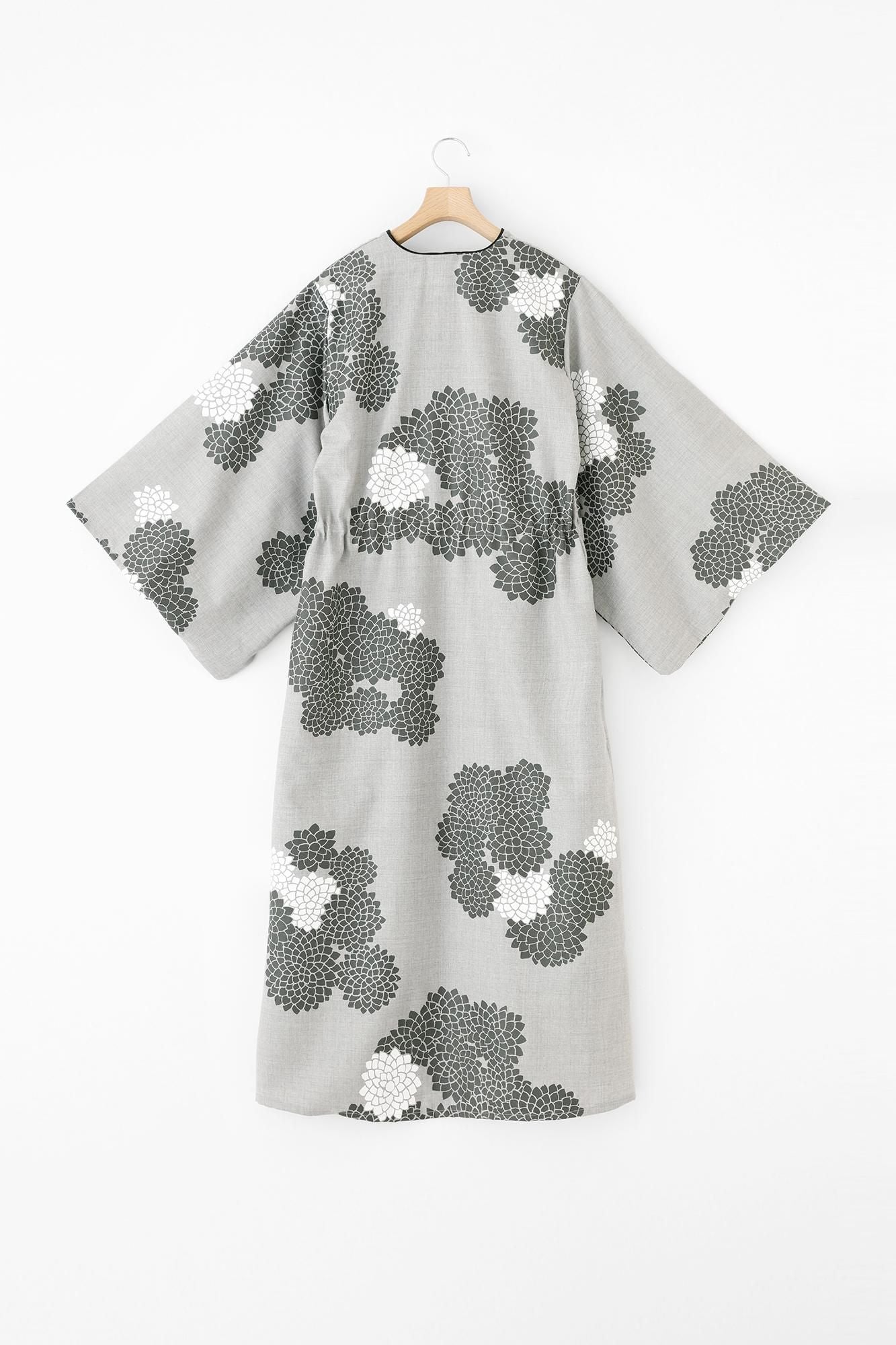 梳毛 半衿和服形洋裝/雲間菊和留白 淡灰色