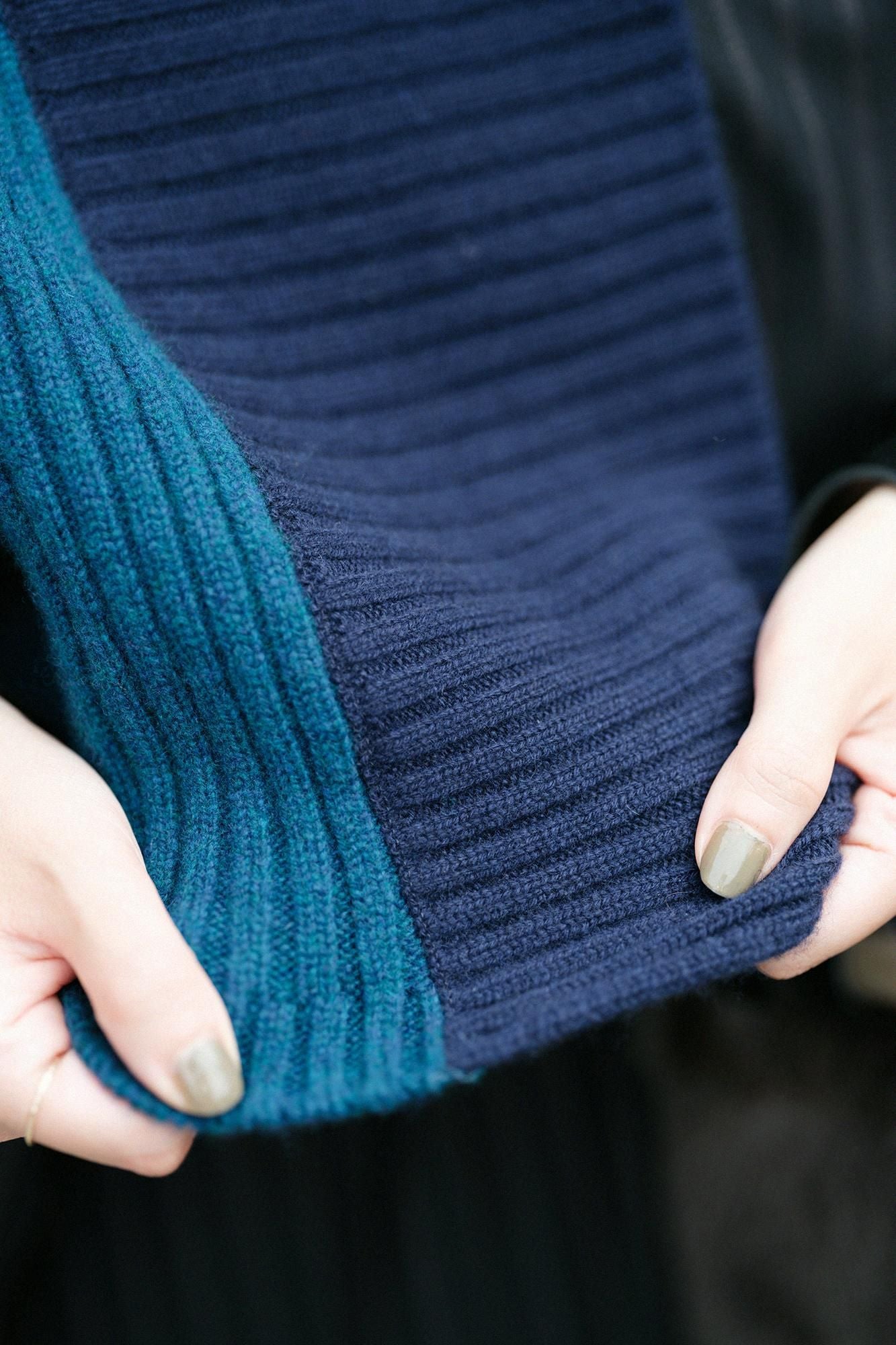 SOU・SOU×ALPHA カシミヤ混 背子(はいし) 畝(うね)/海緑色(かいりょくしょく)×深紺(しんこん)