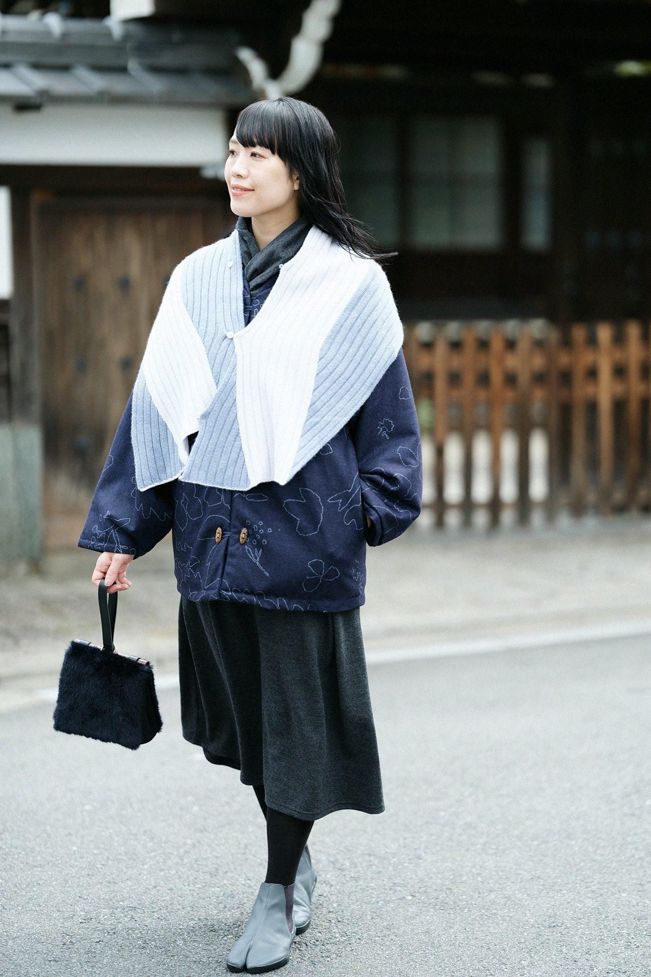 フェイクファー 道行小筥(みちゆきこばこ) 染竹(そめだけ) 小/黒紺(くろこん)×SO-SU-U昆(こん)