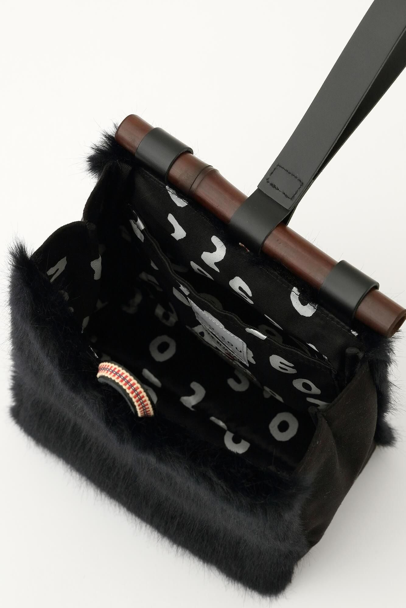 フェイクファー 道行小筥(みちゆきこばこ) 染竹(そめだけ) 小/黒紺(くろこん)×SO-SU-U昆(こん)