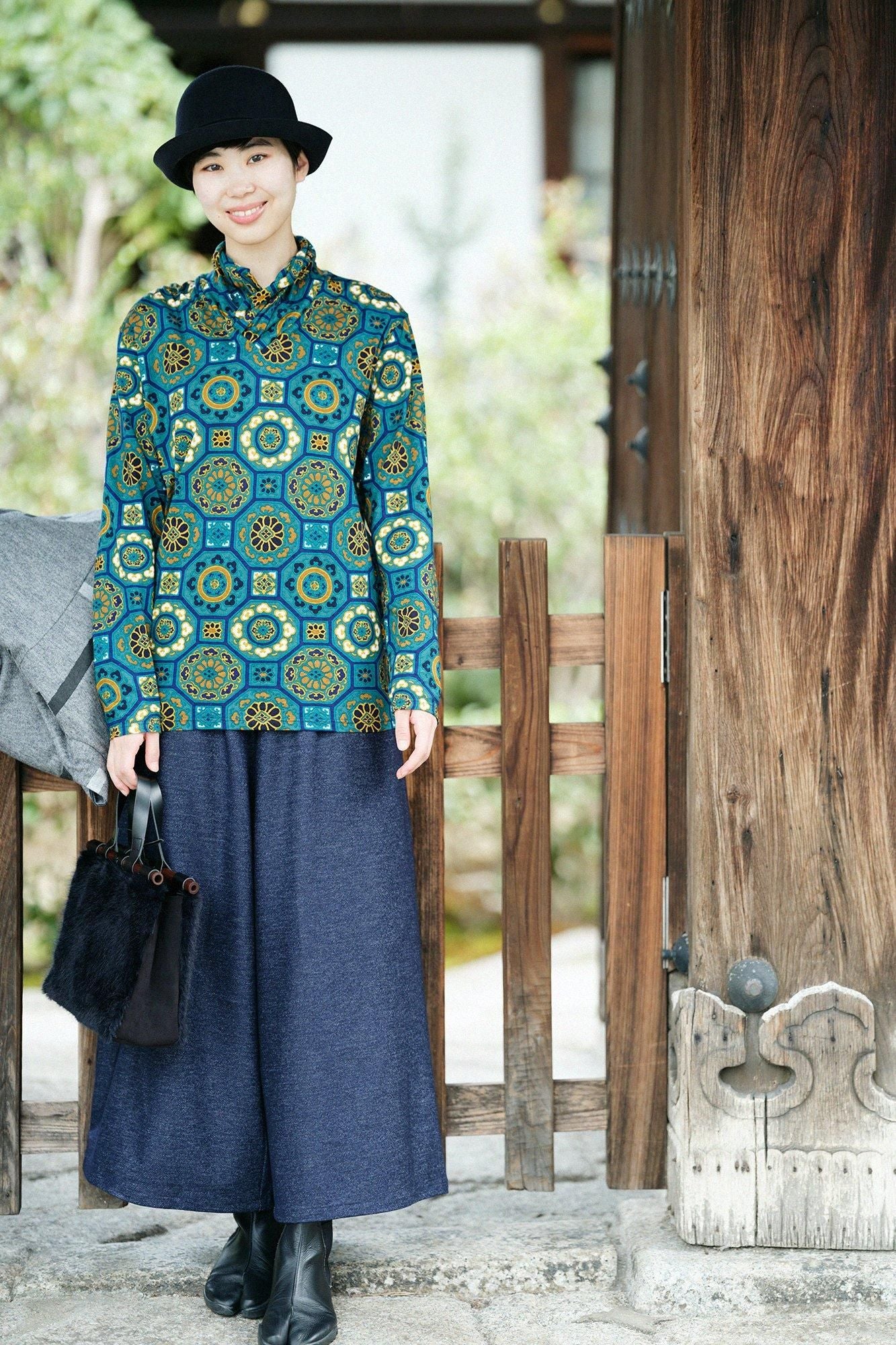 フェイクファー 道行小筥(みちゆきこばこ) 染竹(そめだけ)/黒紺(くろこん)×SO-SU-U昆(こん)