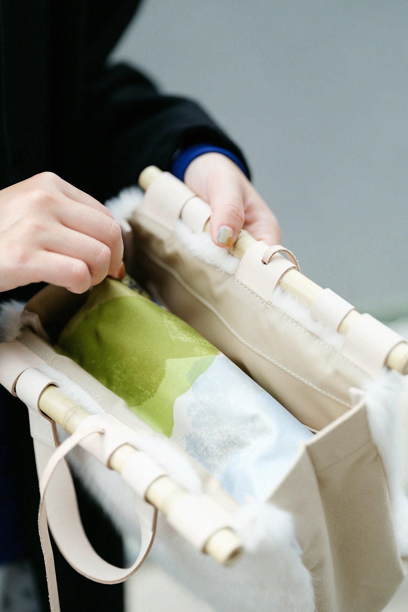 フェイクファー 道行小筥(みちゆきこばこ) /生白(きじろ)×おぼろ