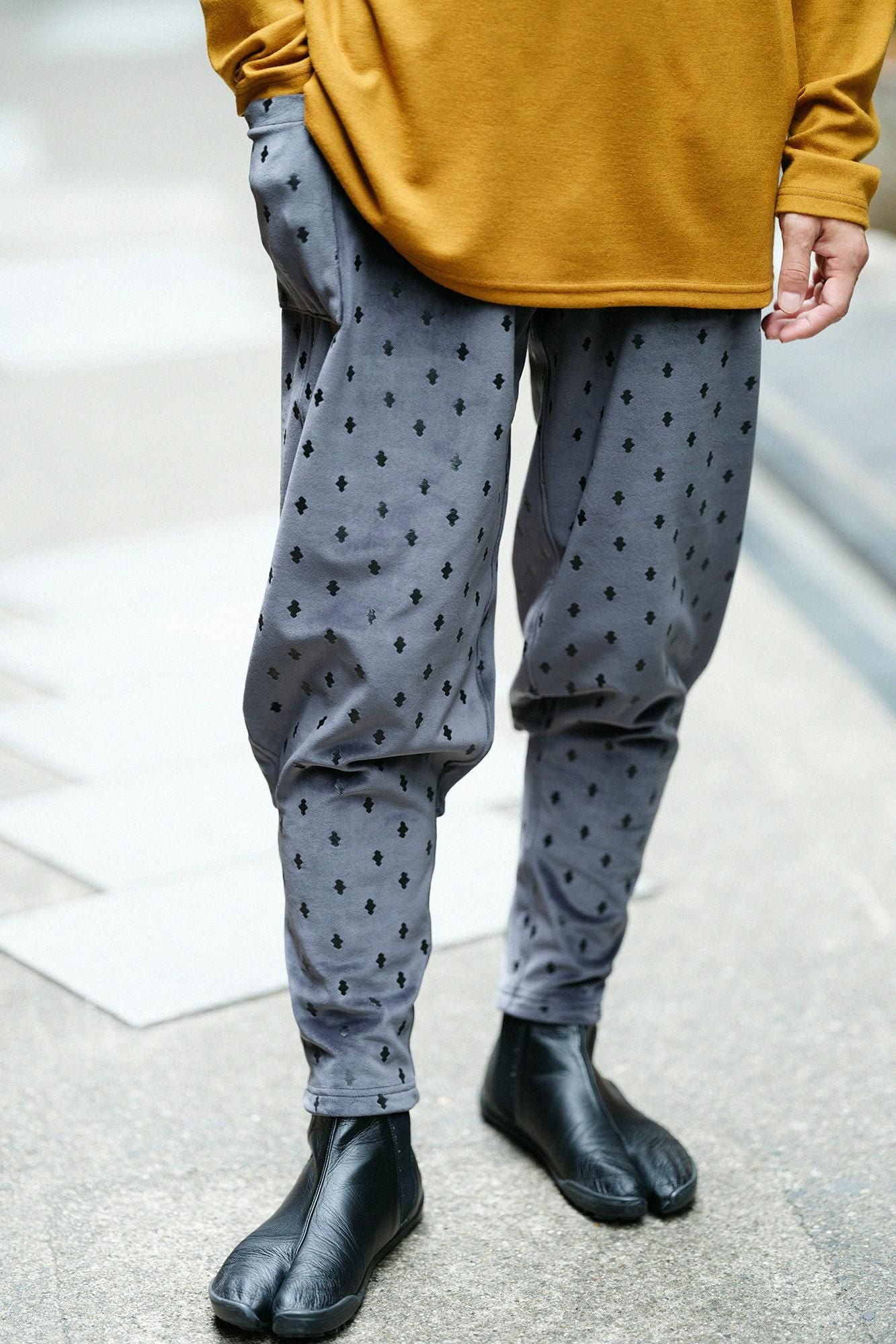 両面起毛 阿弥(あみ) 裁付(たっつけ)えんゆう穿き/重ね菱(かさねびし) 鋼色(はがねいろ)