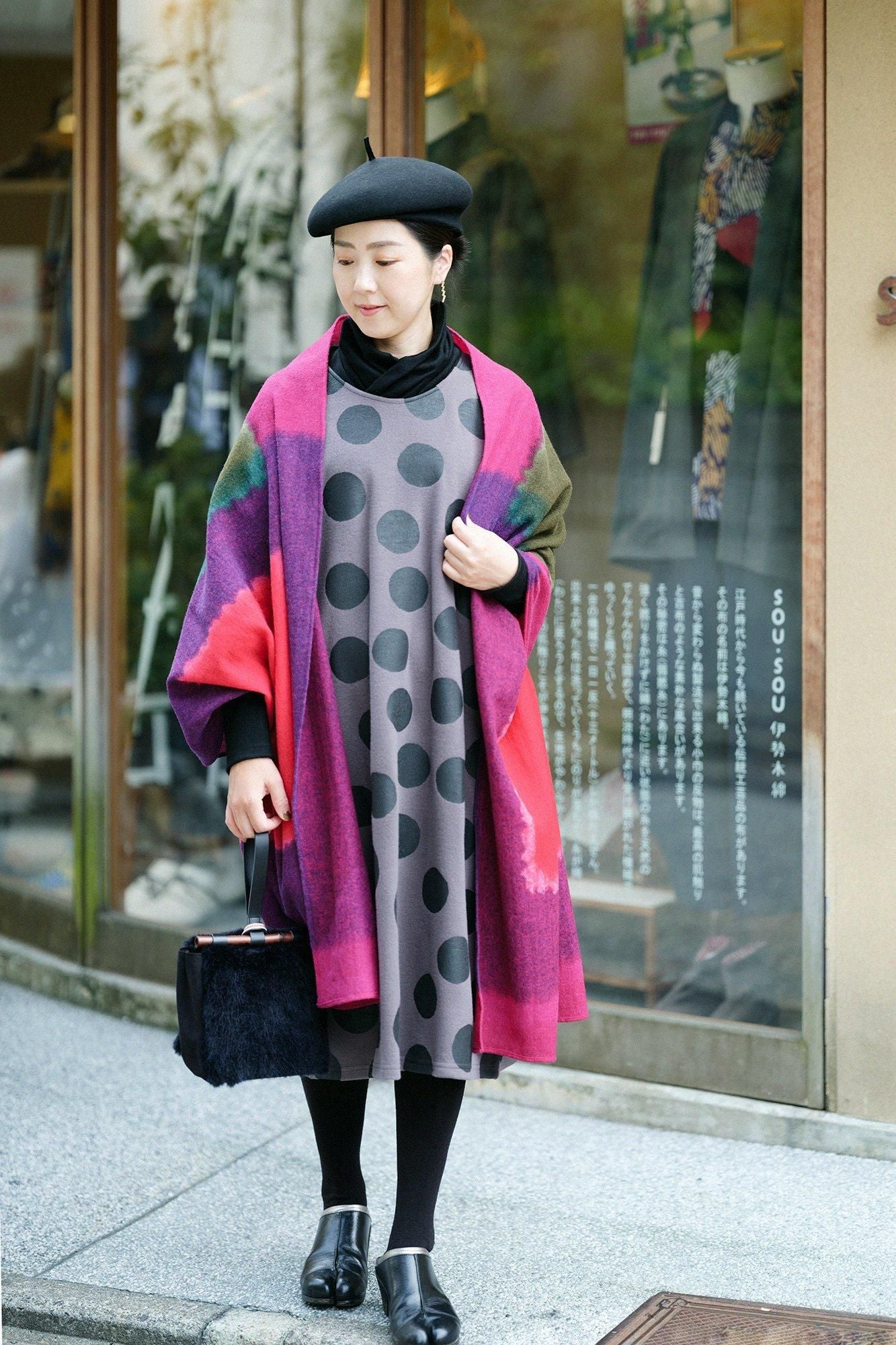 【官網限定】壓縮雙面編長方形洋裝/圓點深灰色