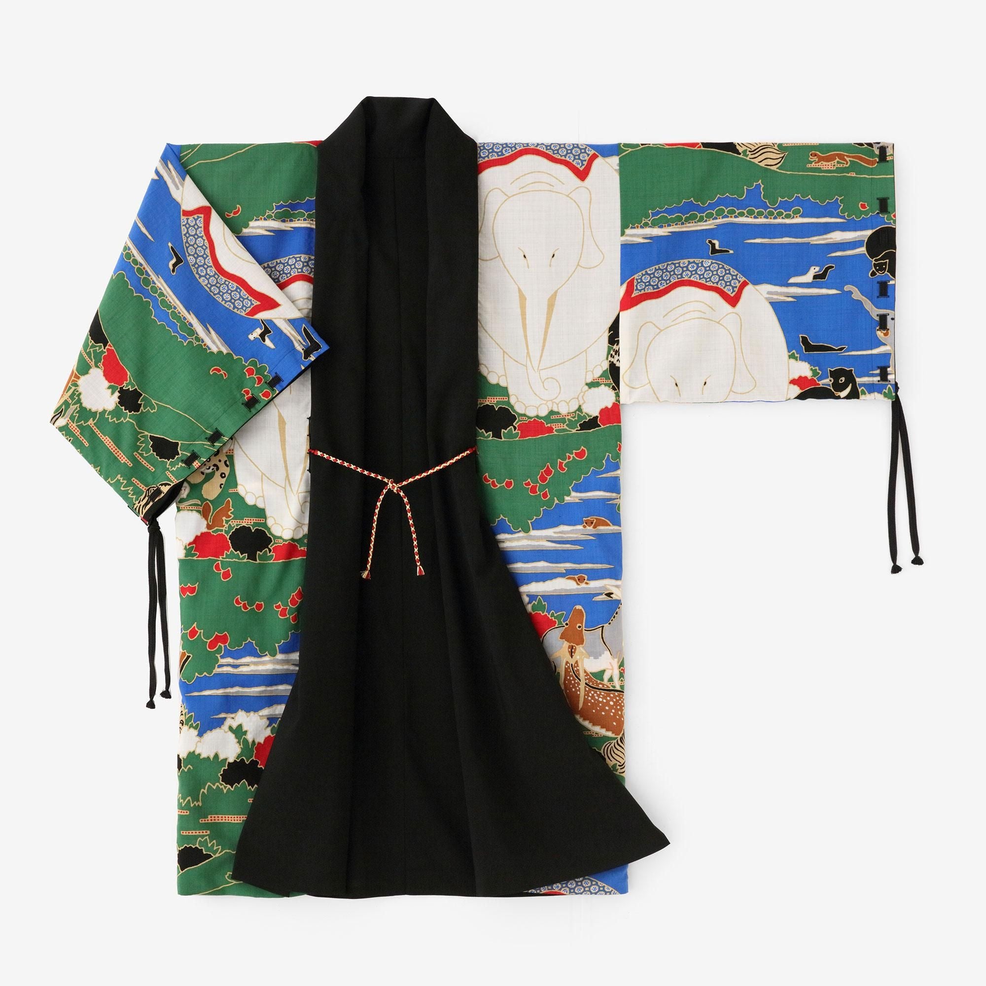 梳毛(そもう)×モスリン 宮中袖(きゅうちゅうそで) 可逆(かぎゃく)/濡羽色(ぬればいろ)×若冲 鳥獣花木図屏風(ちょうじゅうかぼくずびょうぶ) 写し2